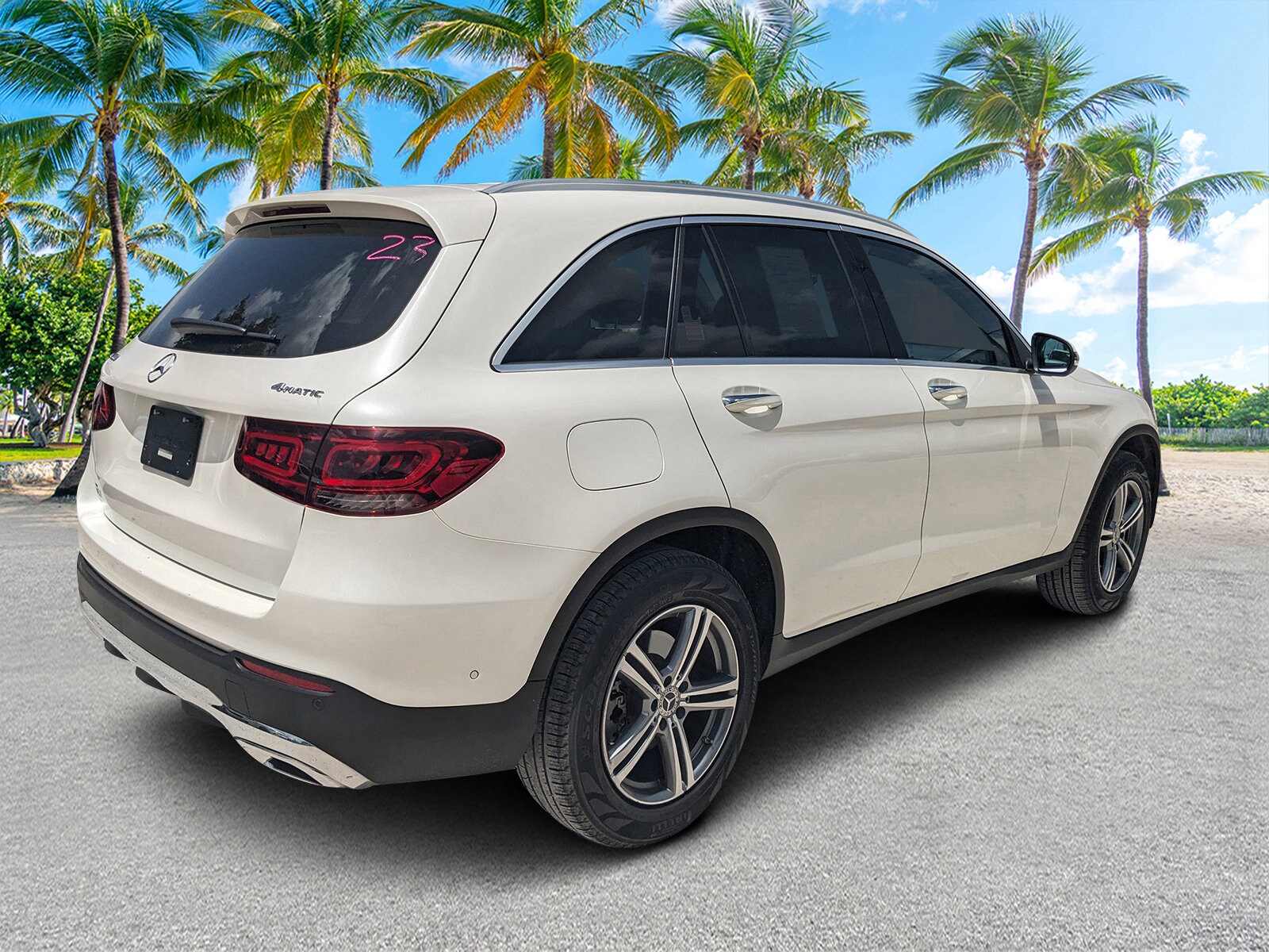 2021 Mercedes Benz GLC 300 photo 2