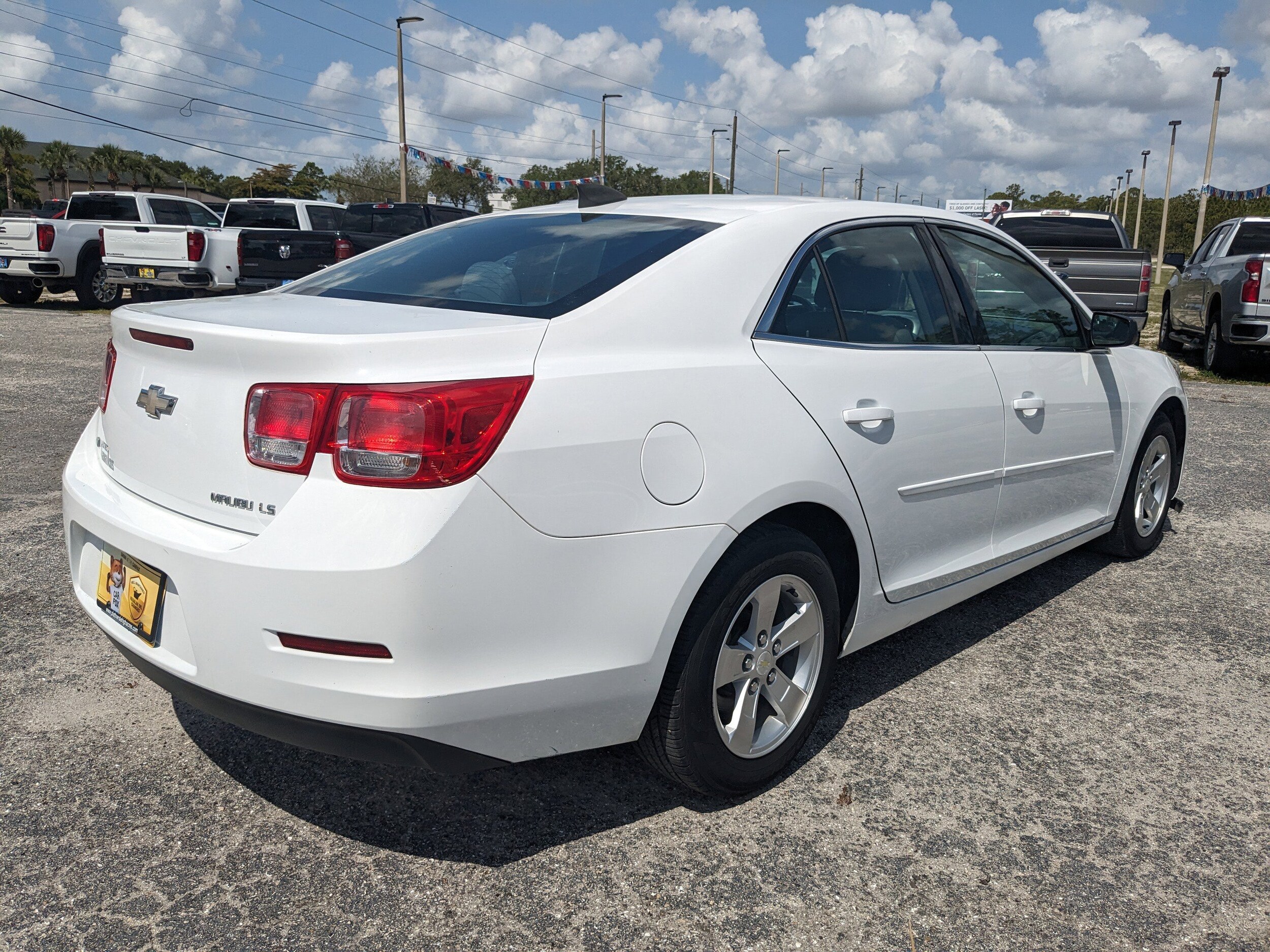 2015 Chevrolet Malibu LS photo 3