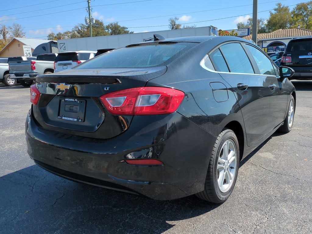 Used 2017 Chevrolet Cruze LT Sedan
