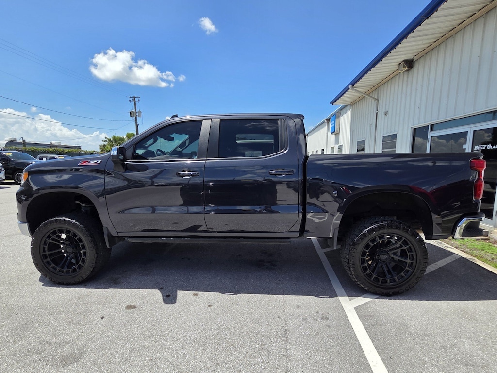 Used 2024 Chevrolet Silverado 1500 LT 4WD Crew Cab 147 LT w/1LT