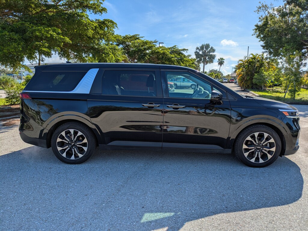 Used 2024 Kia Carnival EX EX FWD