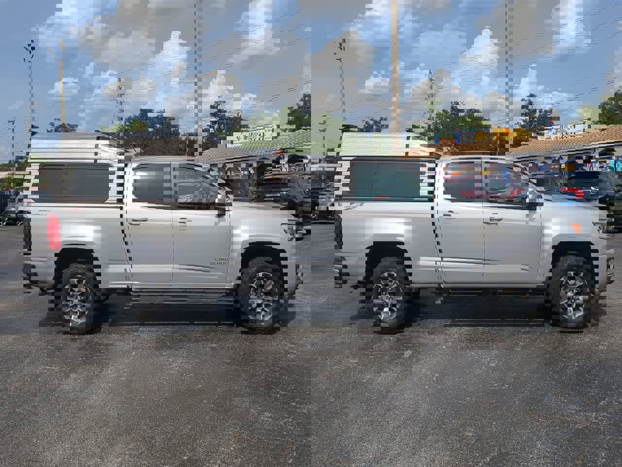 2015 Chevrolet Colorado Z71 photo 3