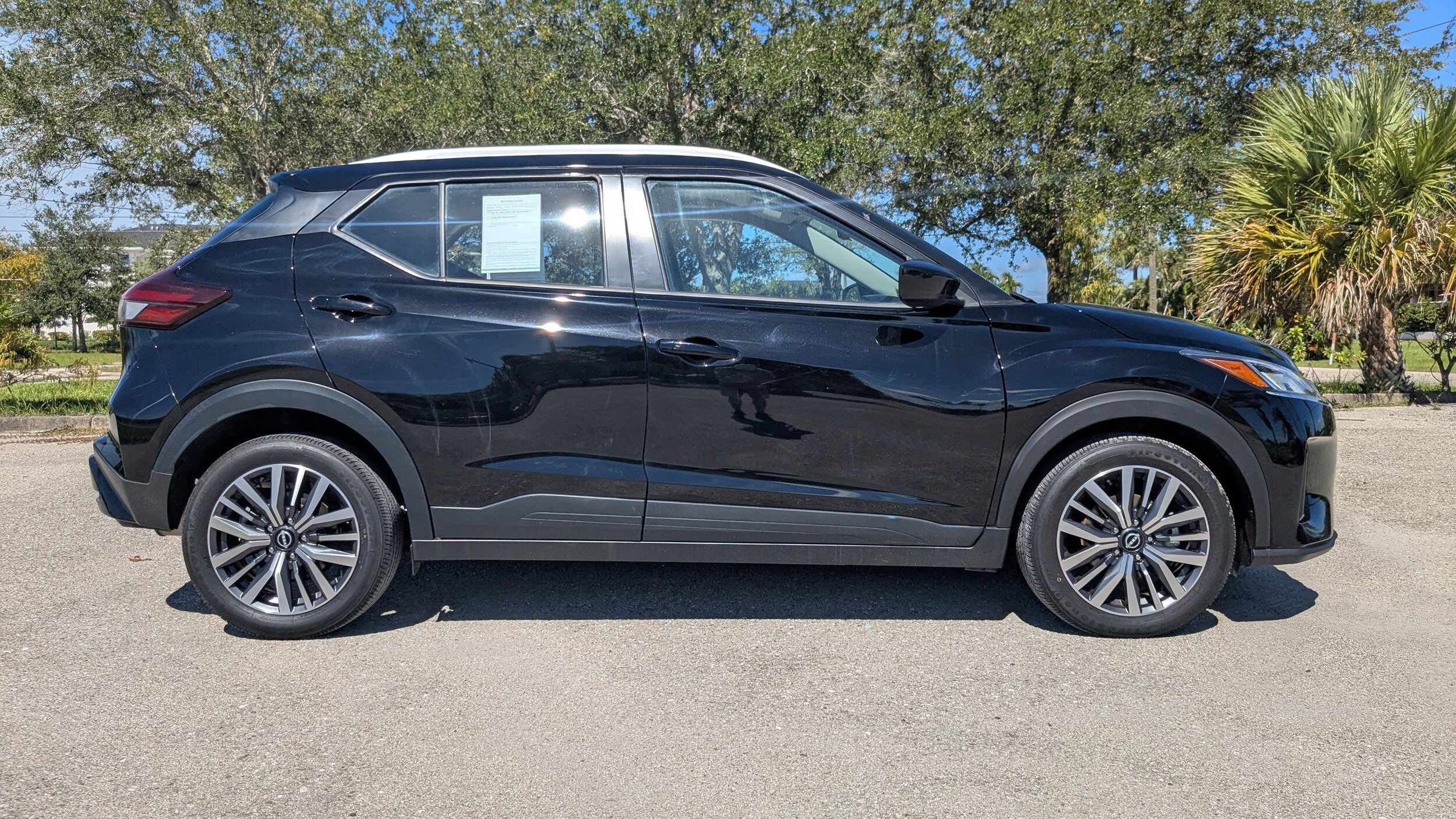 2024 Nissan Kicks SV photo 2