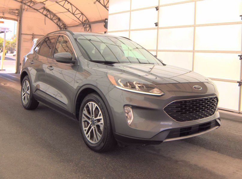 2022 Ford Escape SEL photo 4