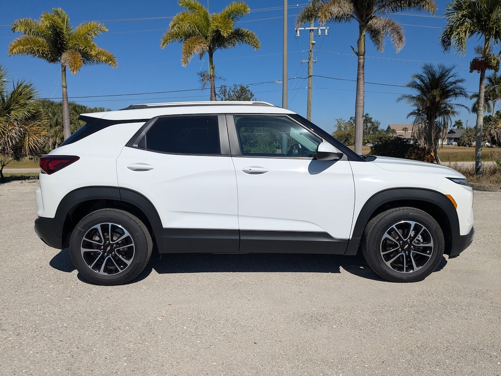 Used 2024 Chevrolet Trailblazer LT FWD LT