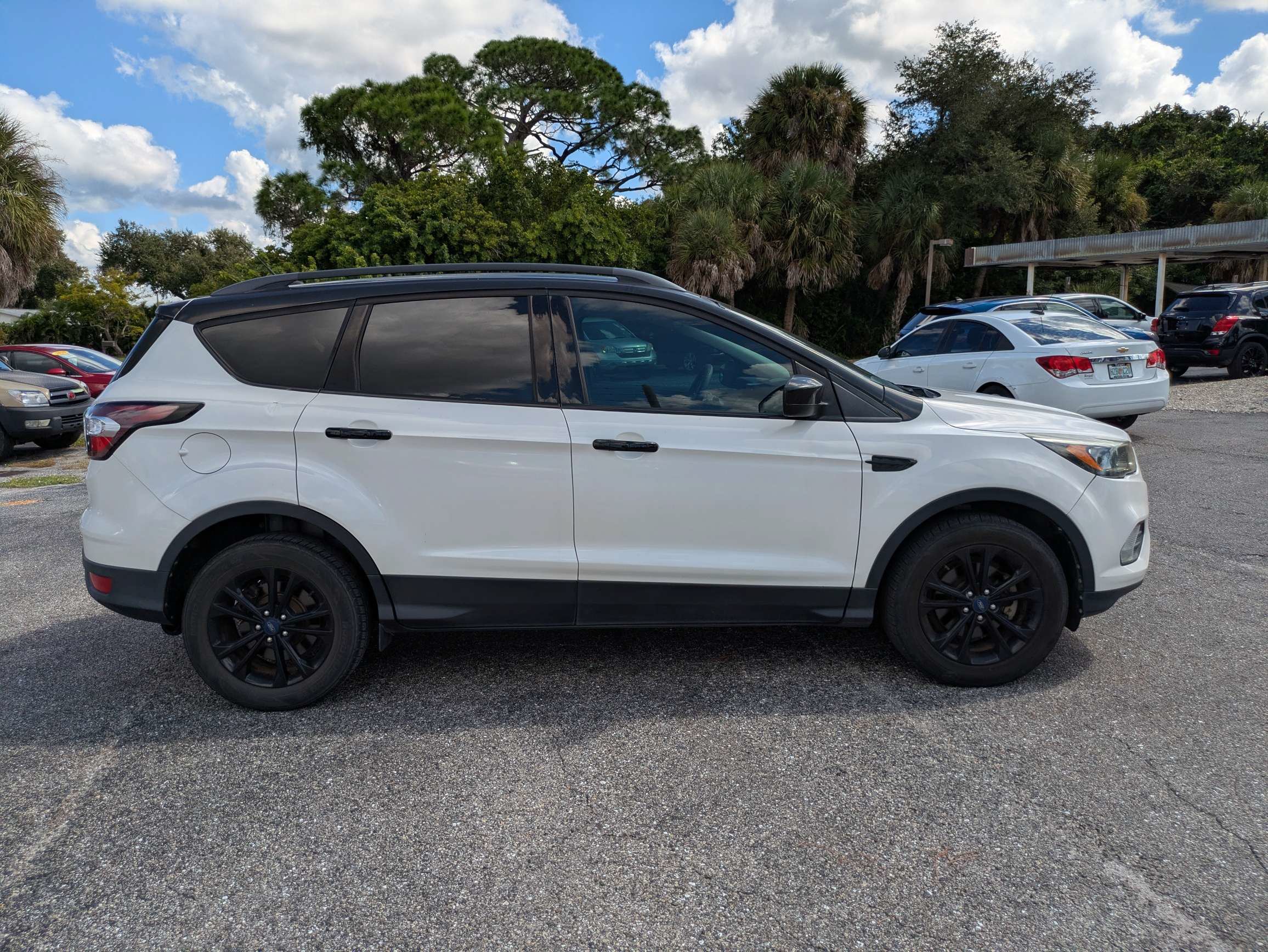 Used 2017 Ford Escape SE SUV