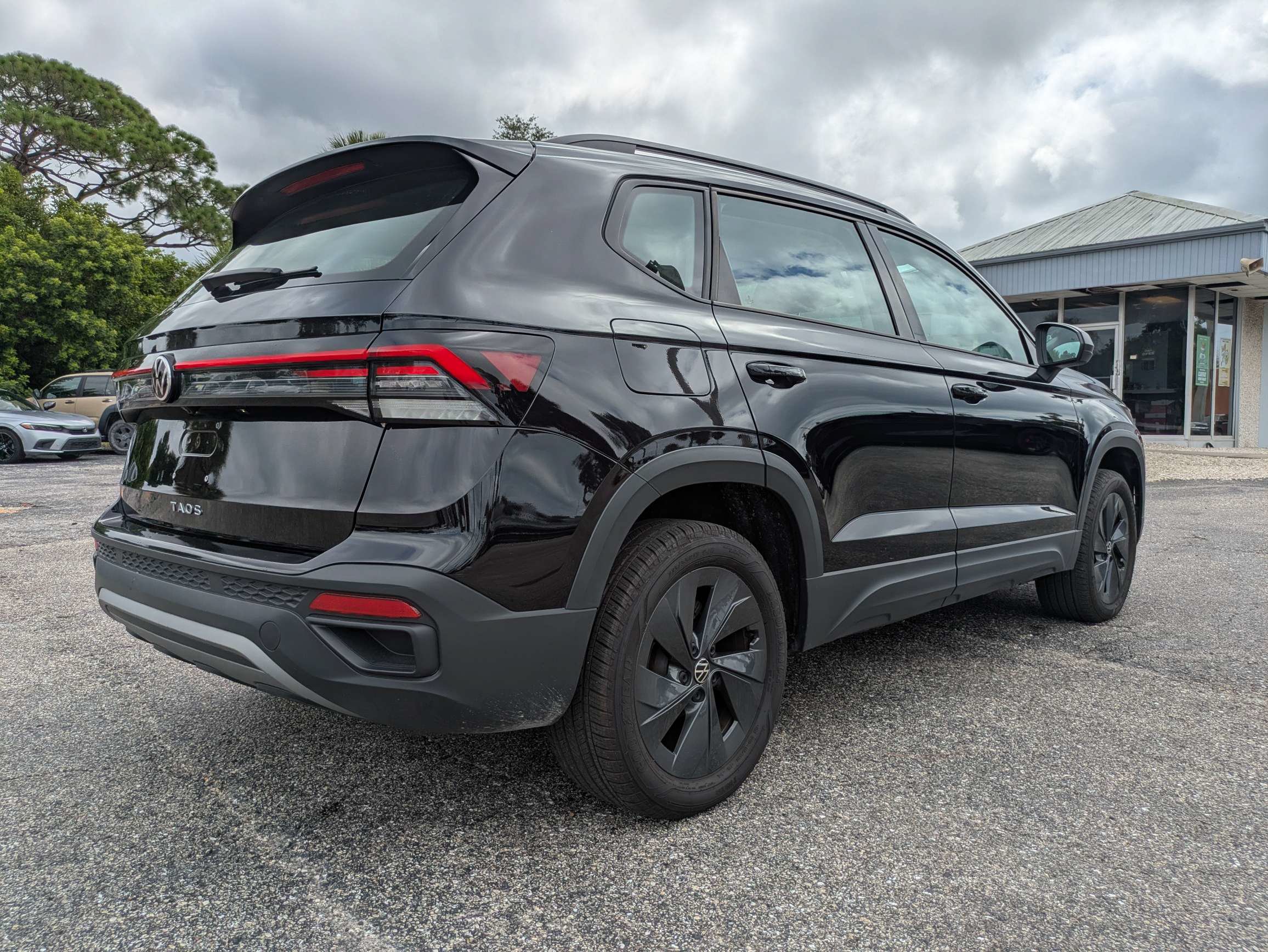 Used 2025 Volkswagen Taos 1.5T S SUV