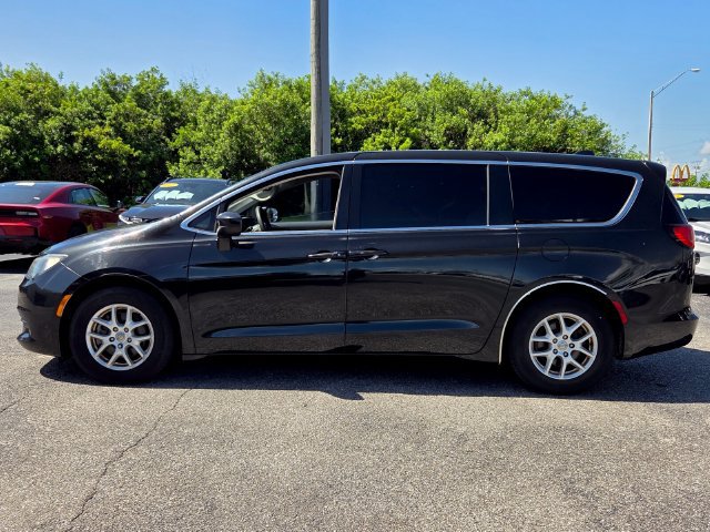 Used 2017 Chrysler Pacifica Touring Van