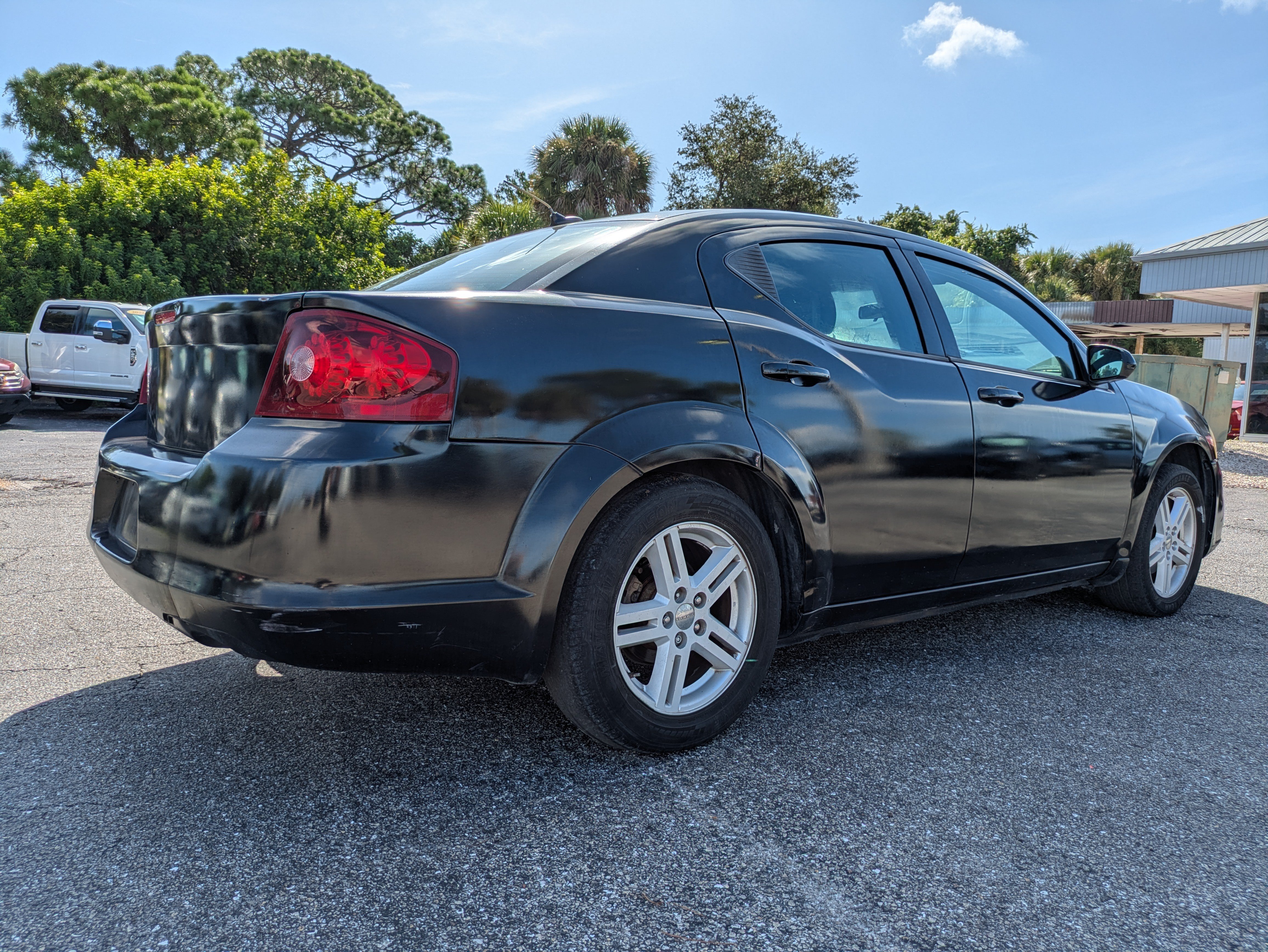 Used 2013 Dodge Avenger SXT Sedan