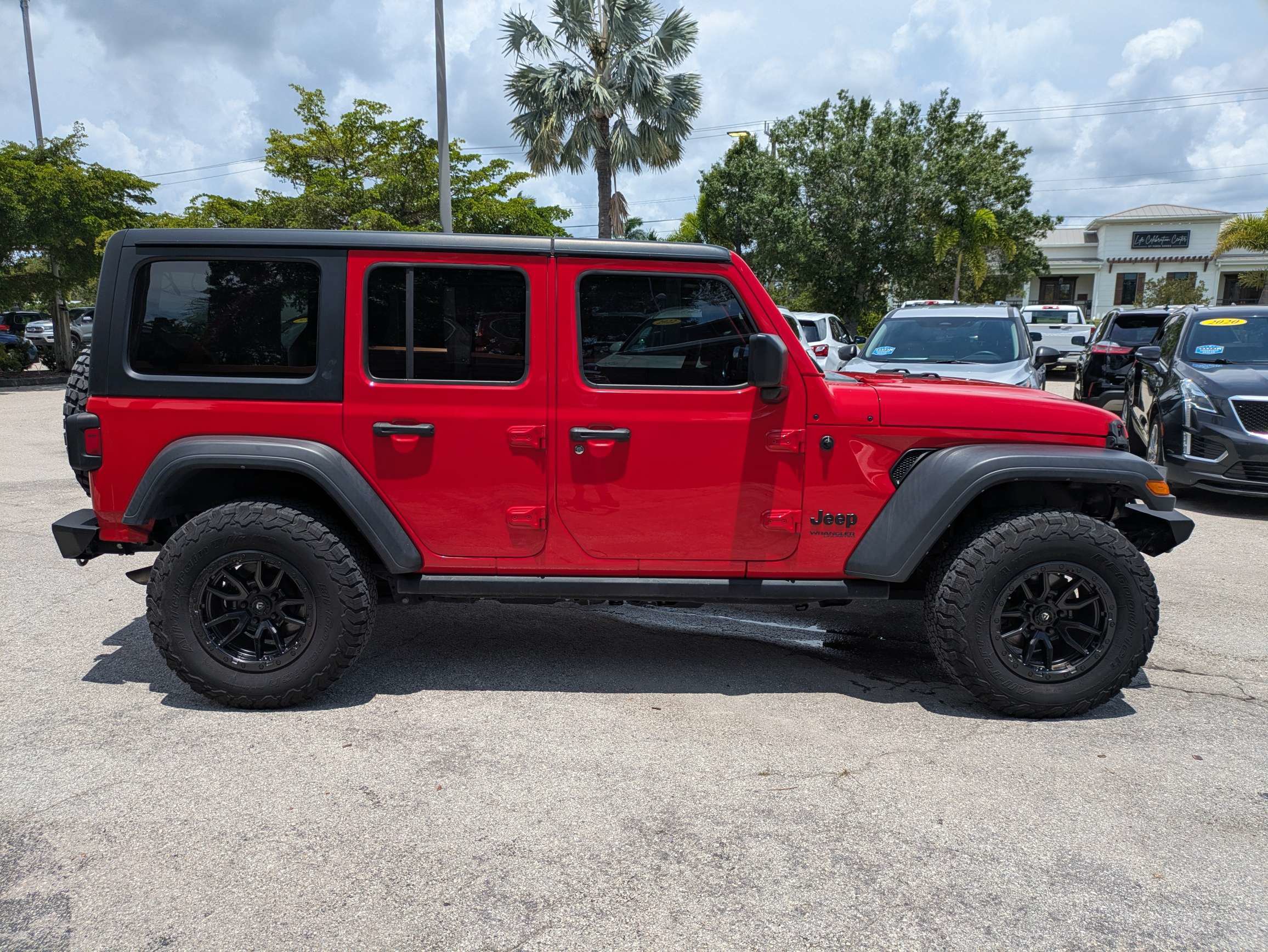 Used 2022 Jeep Wrangler Unlimited Sport SUV