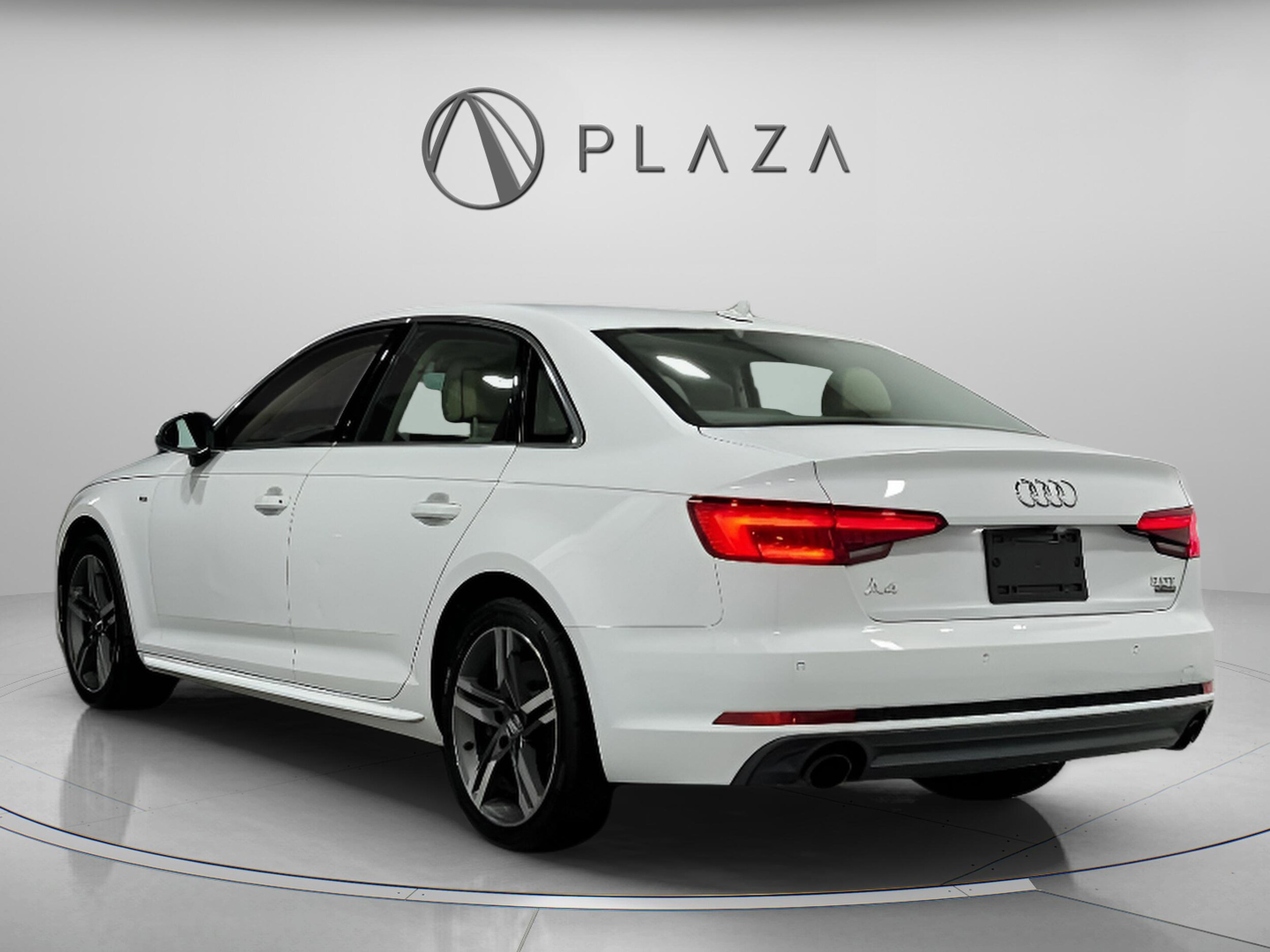2017 Audi A4 Quattro Premium Plus photo 3
