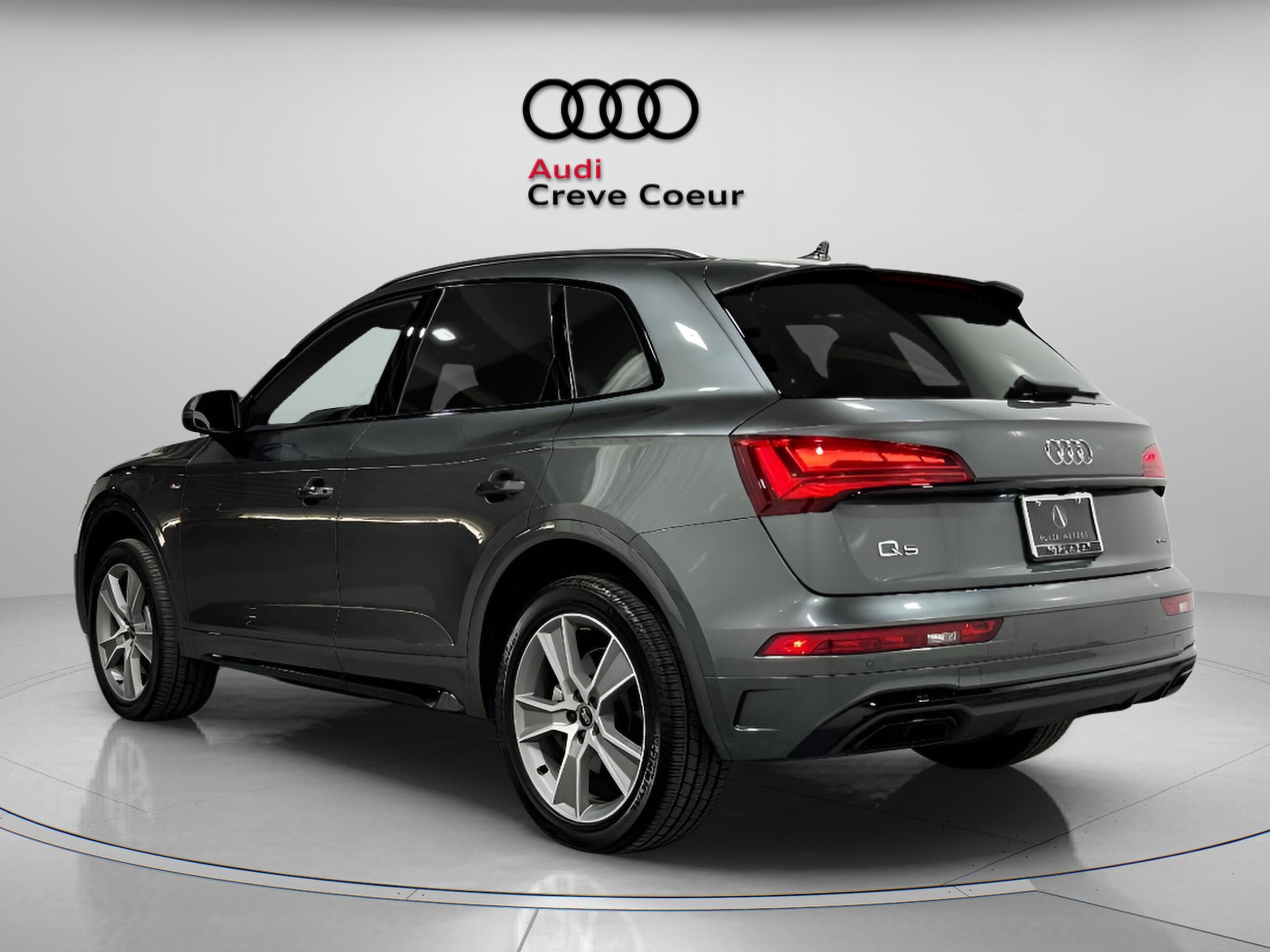 2025 Audi Q5 S line Premium photo 2