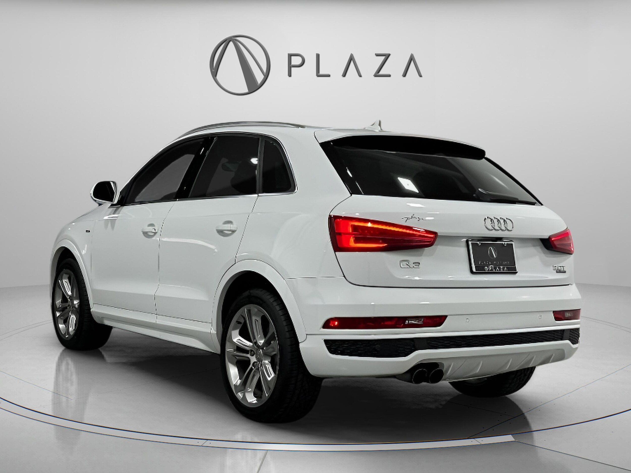 2016 Audi Q3 Prestige photo 3