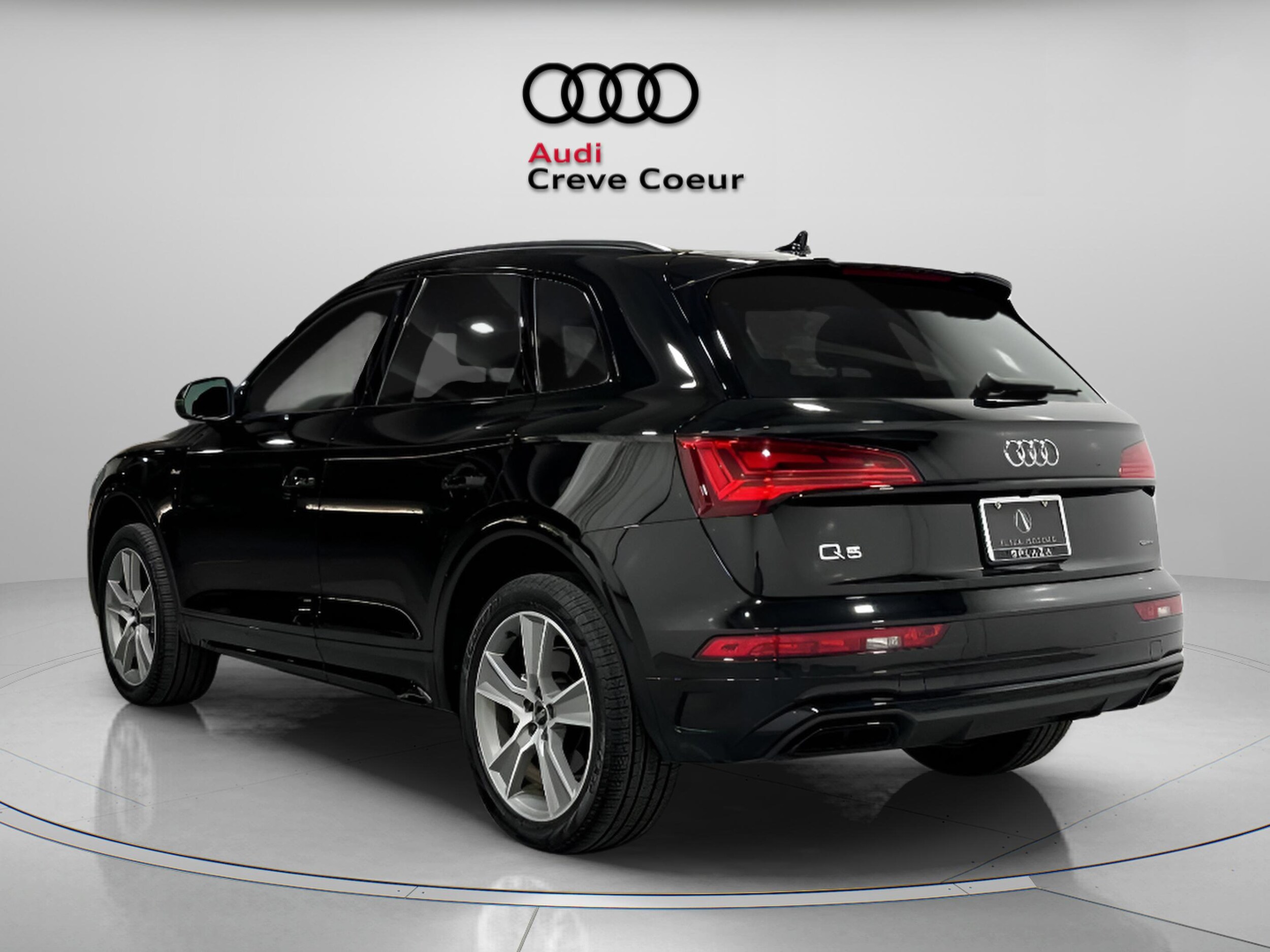 2025 Audi Q5 S line Premium photo 2