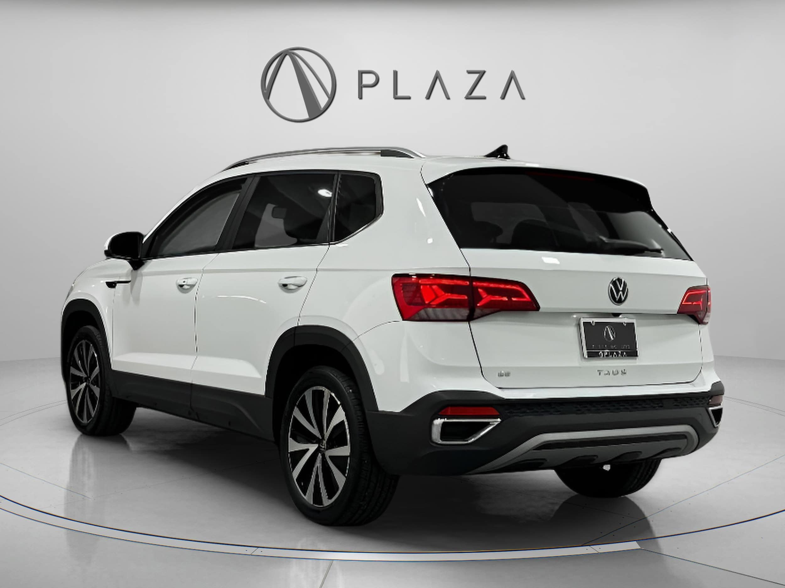 2022 Volkswagen Taos SE photo 3