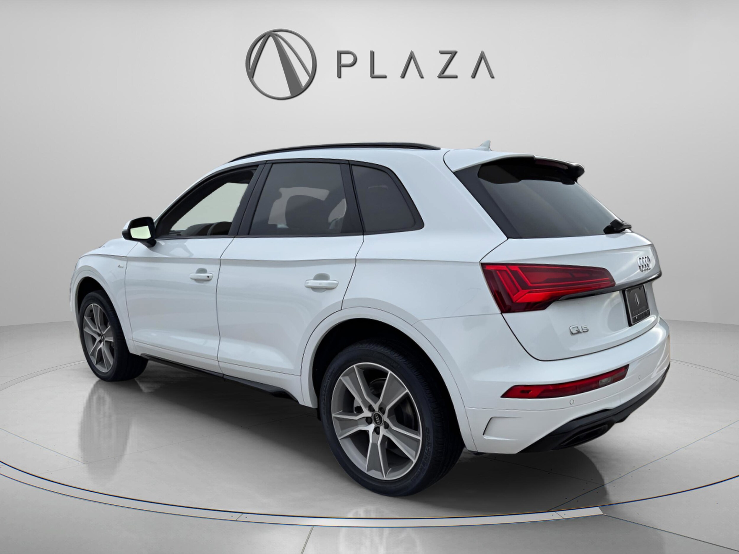 2025 Audi Q5 S line Premium photo 3