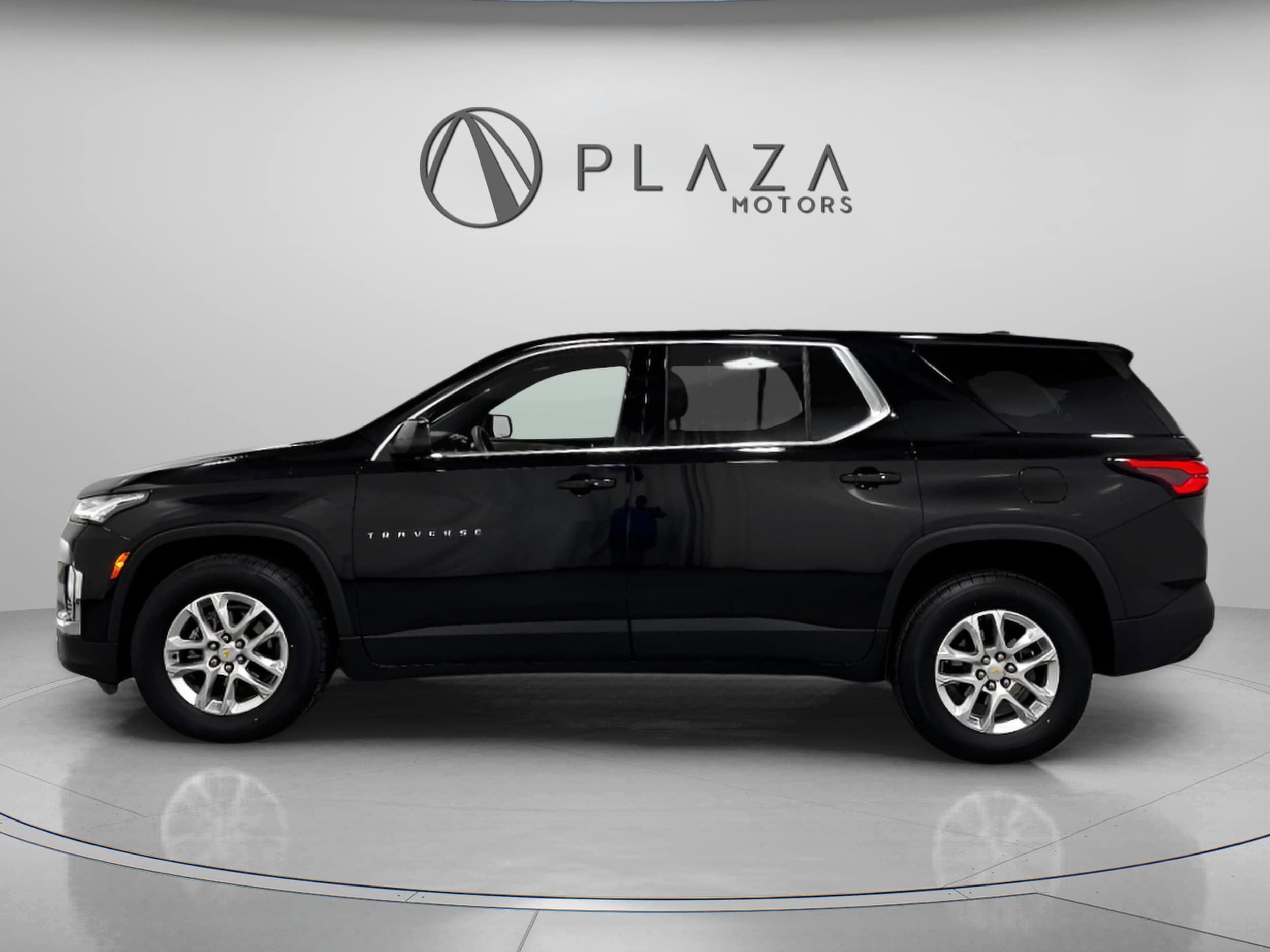 Used 2022 Chevrolet Traverse LS with VIN 1GNEVFKW1NJ100953 for sale in Creve Coeur, MO