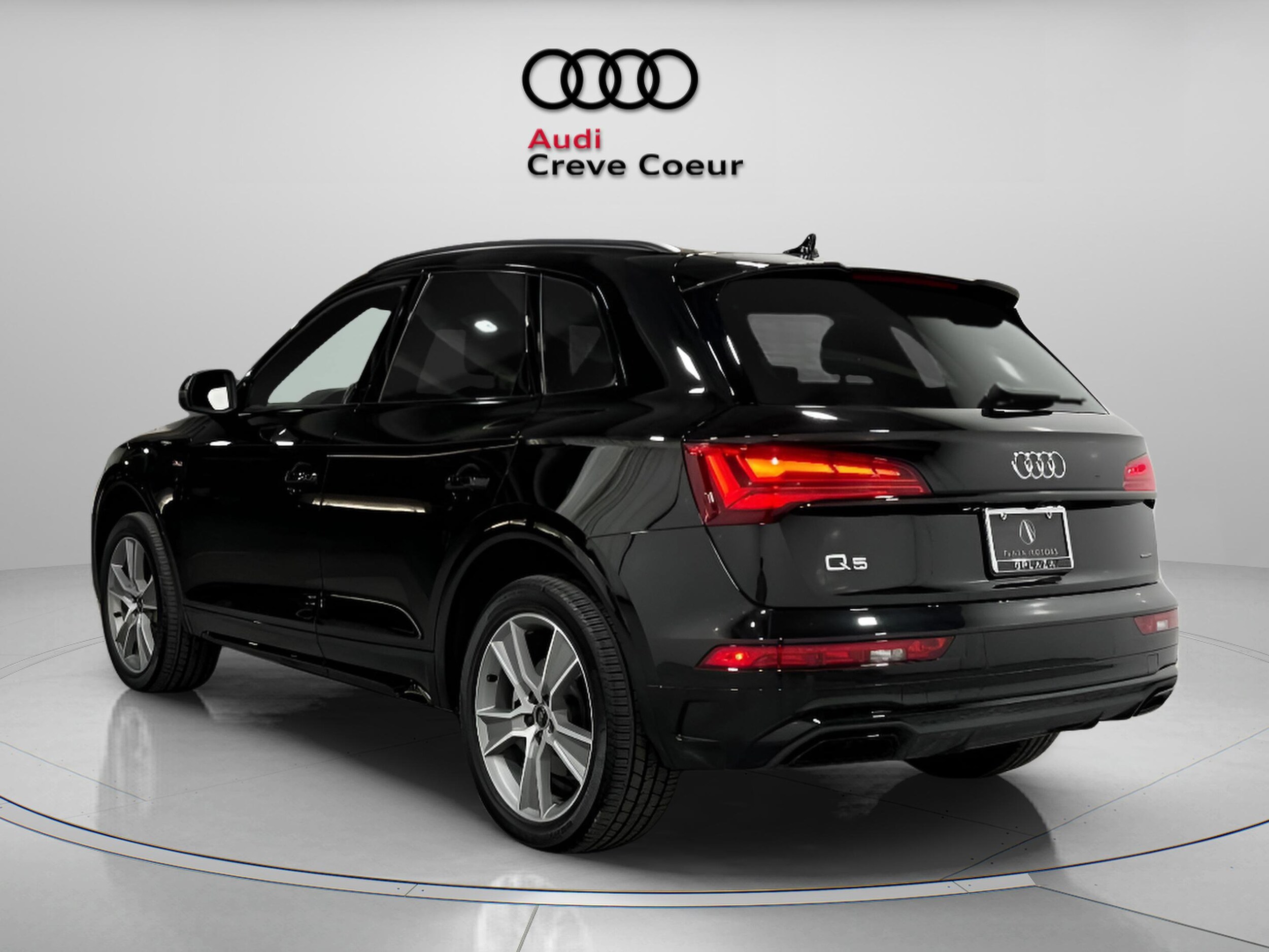 2025 Audi Q5 S line Premium photo 2