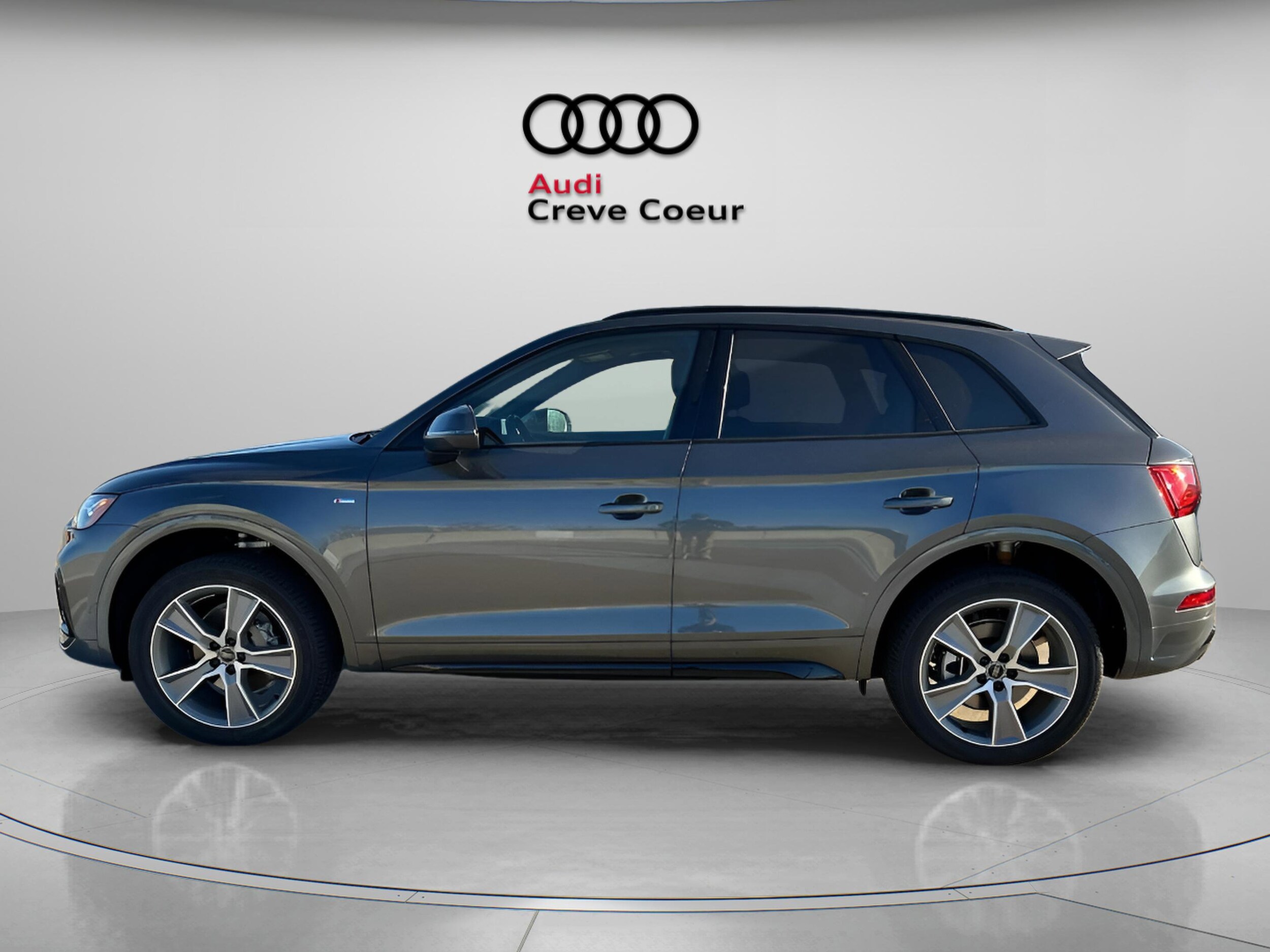 2025 Audi Q5 S line Premium photo 2