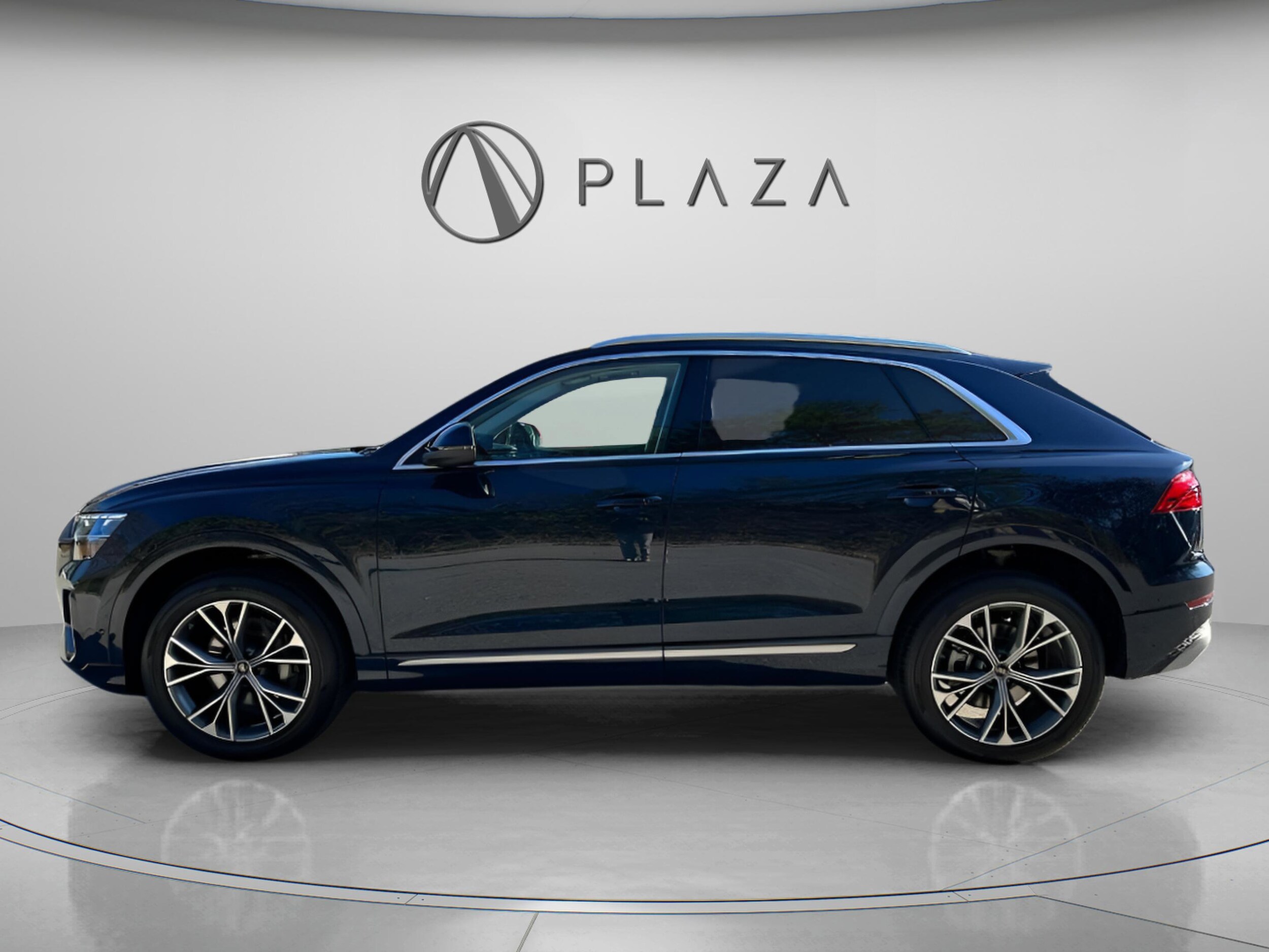 2025 Audi Q8 Premium photo 2