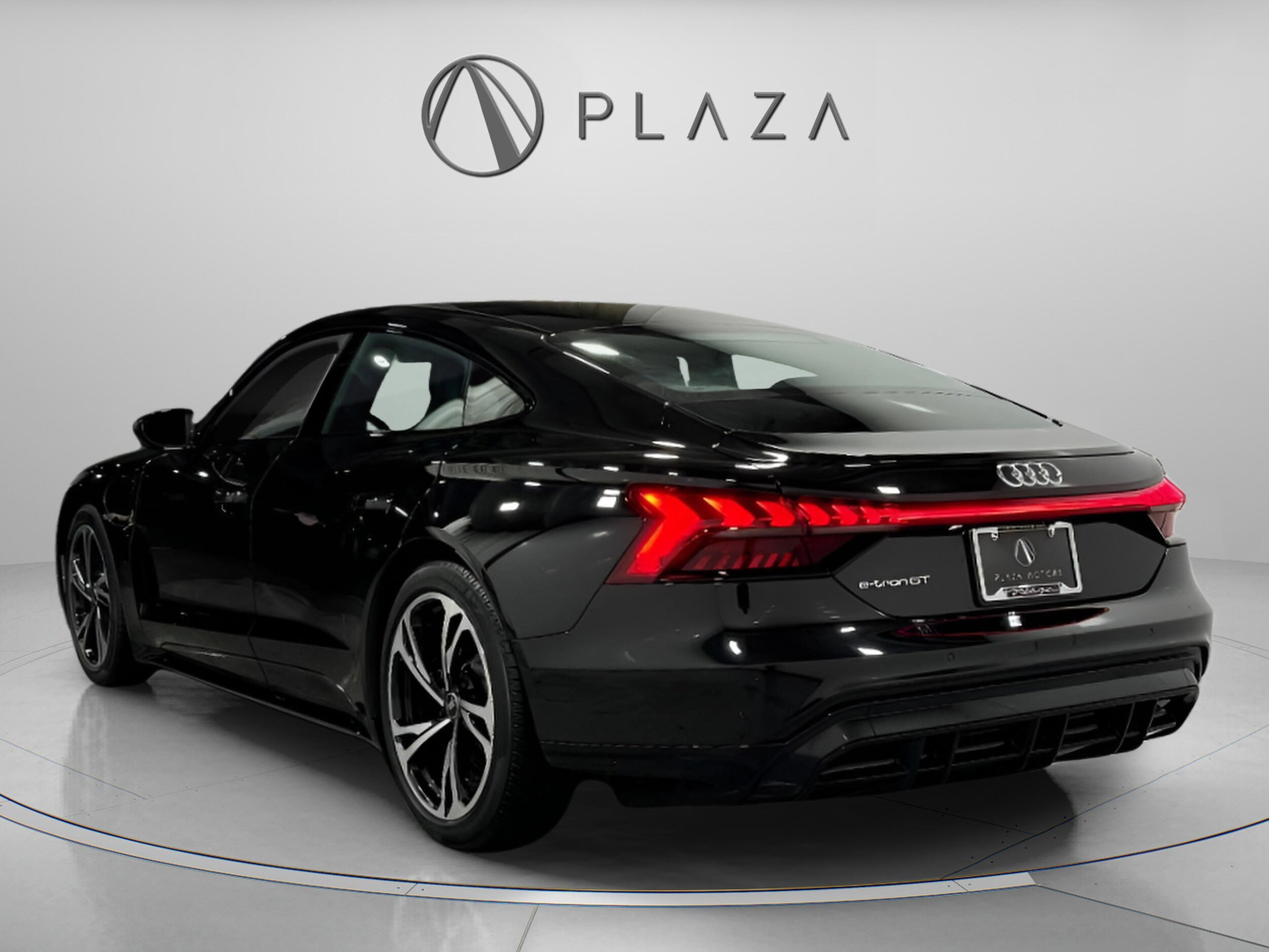 2022 Audi e-tron GT Premium Plus photo 3