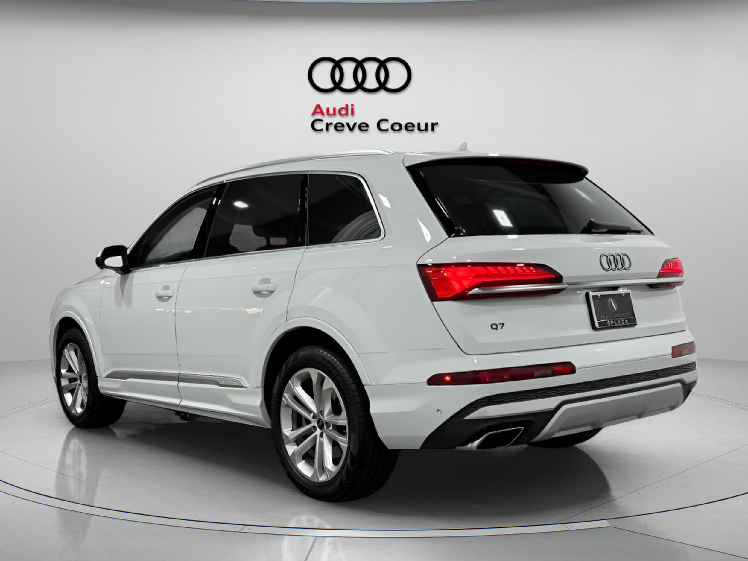 2025 Audi Q7 Premium Plus photo 2