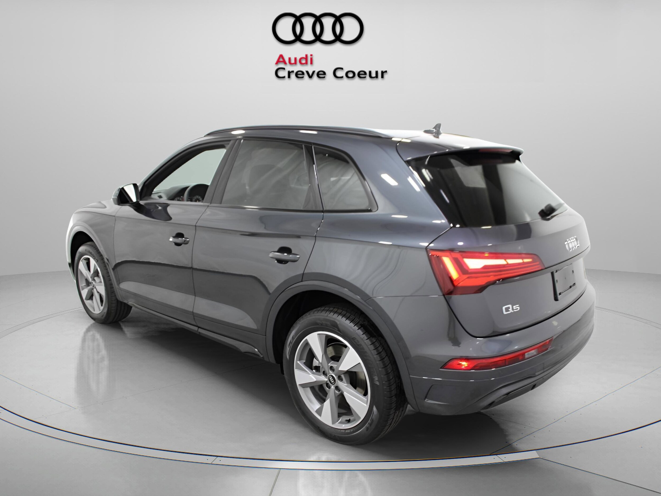 2025 Audi Q5 Premium photo 2
