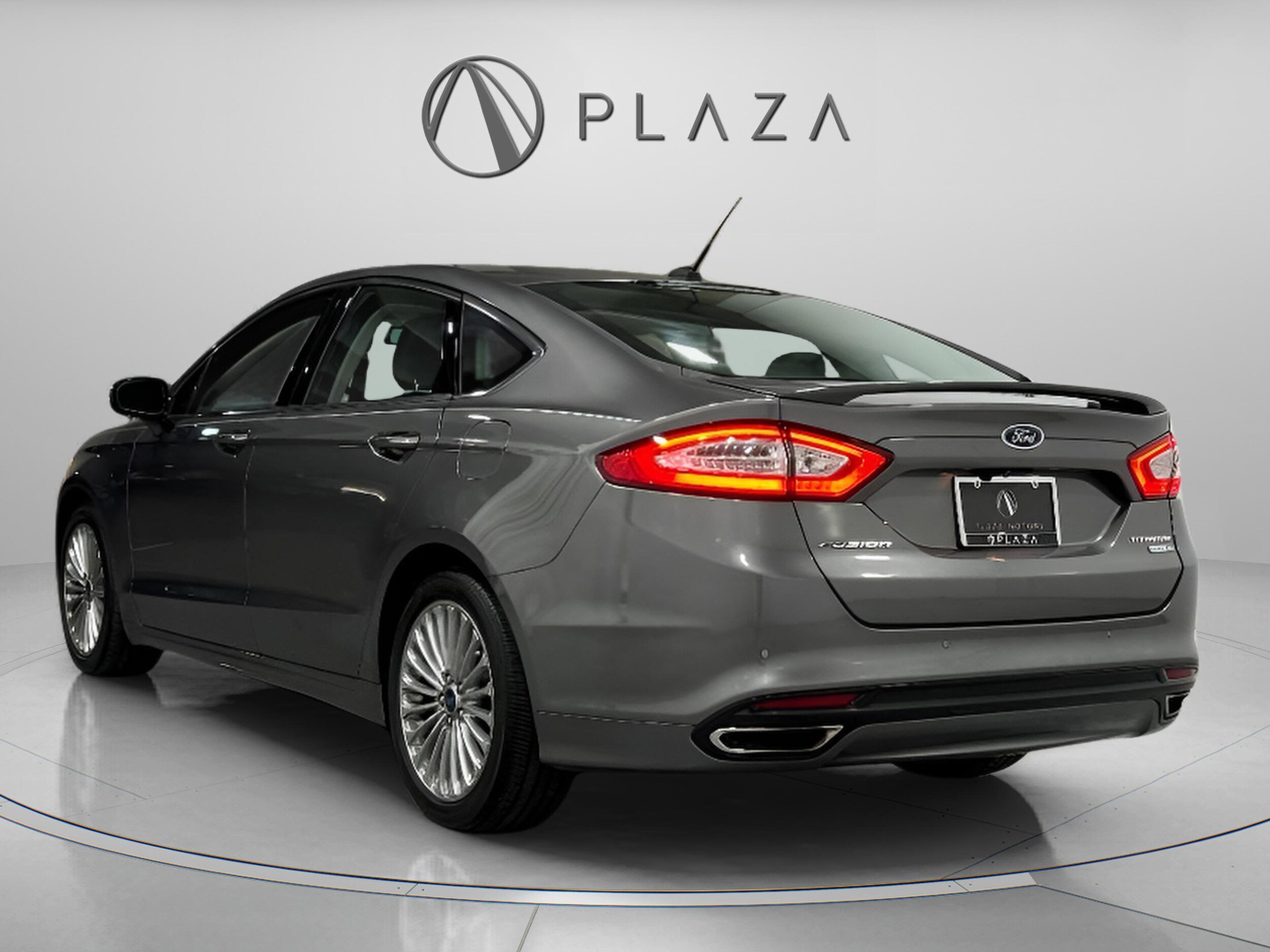 2014 Ford Fusion Titanium photo 3