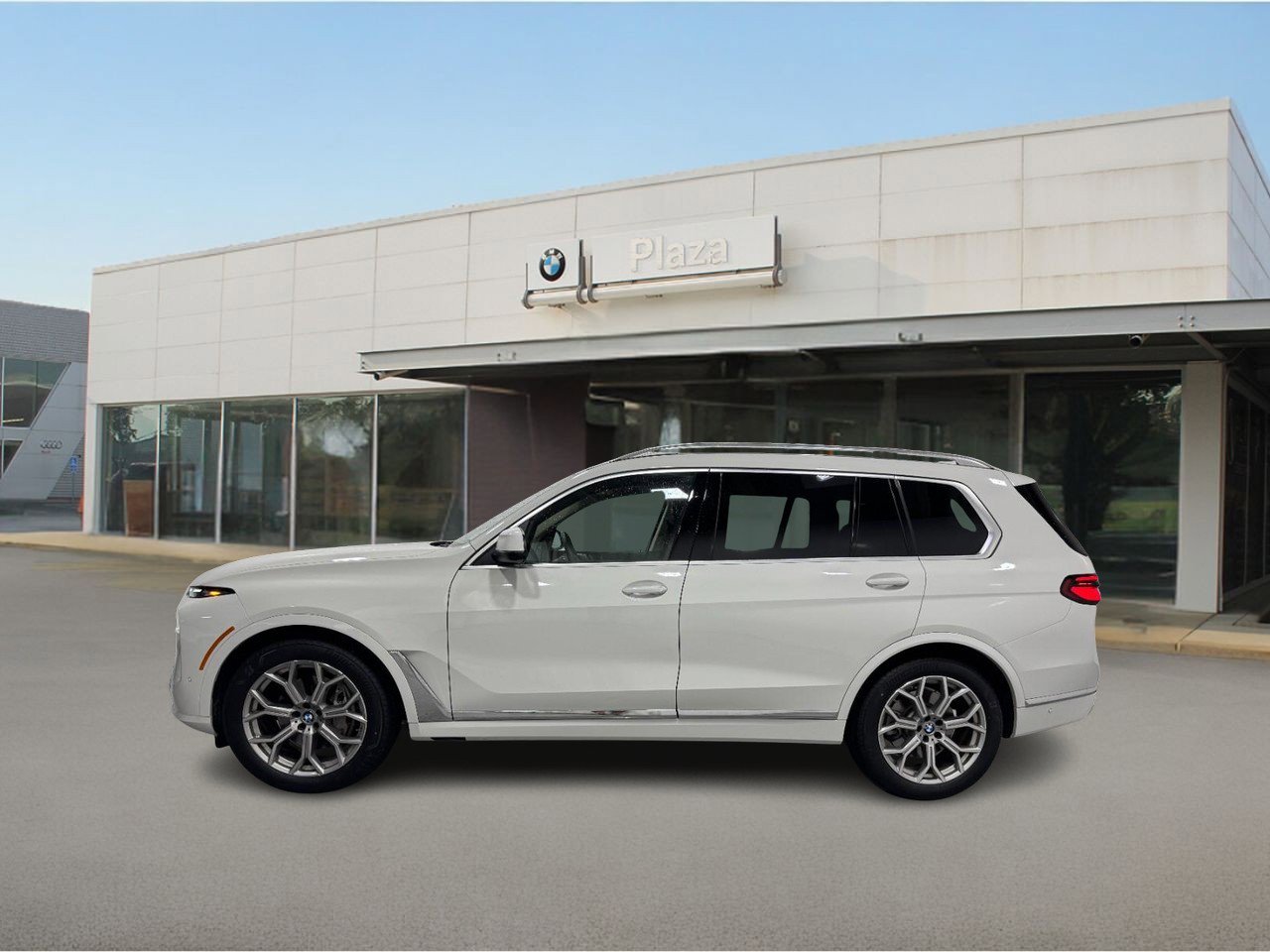 Certified 2024 BMW X7 40i with VIN 5UX23EM04R9U74337 for sale in Creve Coeur, MO