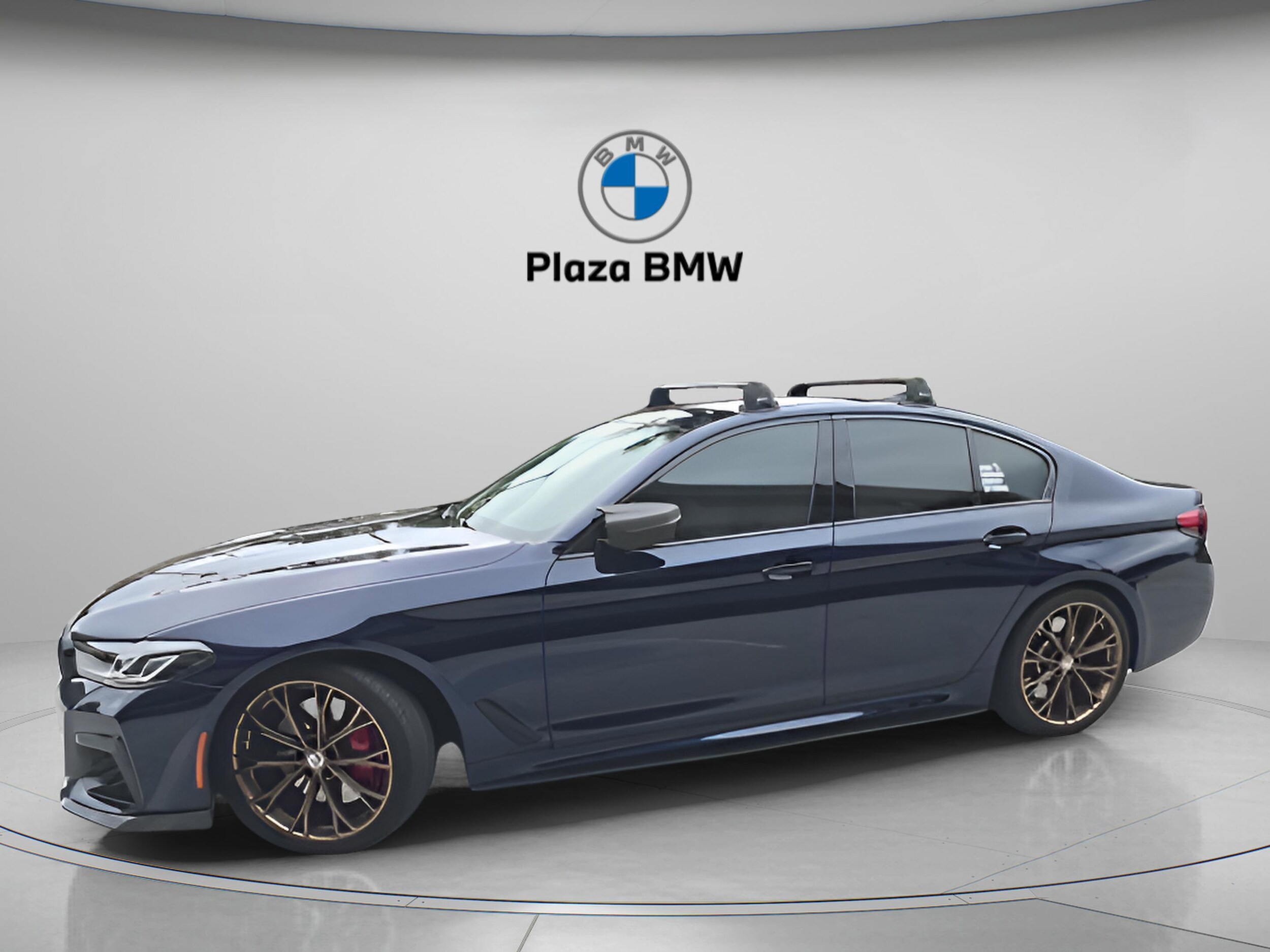 2023 Bmw M550i xDrive photo 2