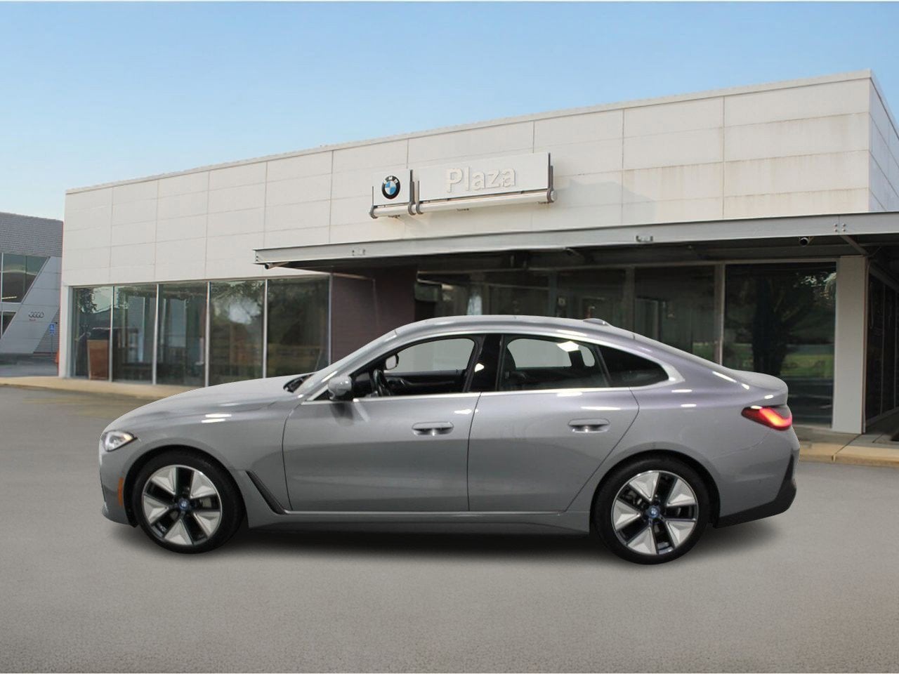 Used 2024 BMW i4 Base with VIN WBY73AW0XRFR56243 for sale in Creve Coeur, MO