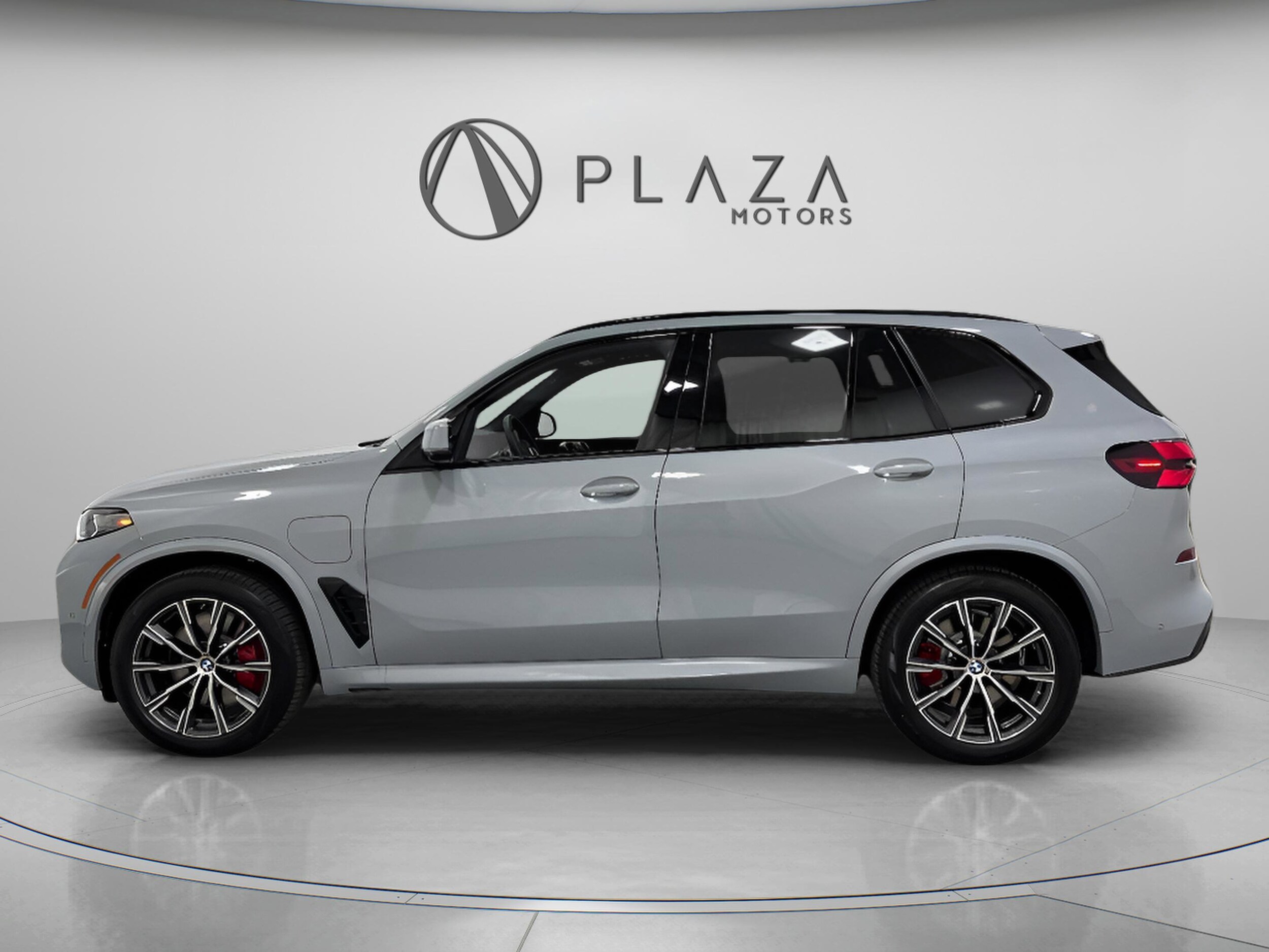 2026 Bmw X5 xDrive50e photo 2