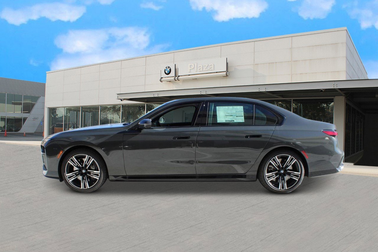 Used 2023 BMW 7 Series 760i with VIN WBA33EJ07PCN55095 for sale in Creve Coeur, MO