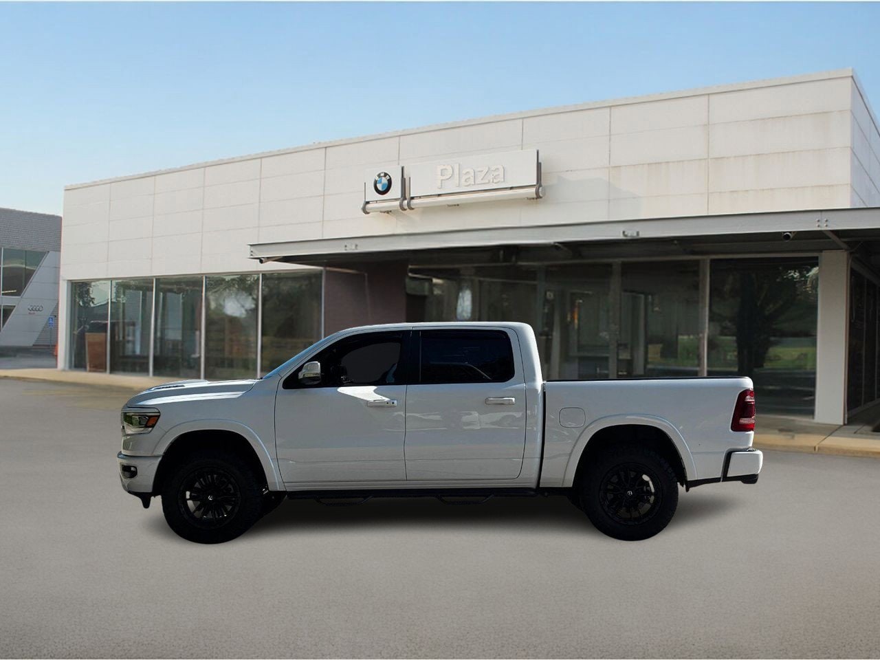 Used 2022 RAM Ram 1500 Pickup Laramie with VIN 1C6SRFJT0NN477233 for sale in Creve Coeur, MO