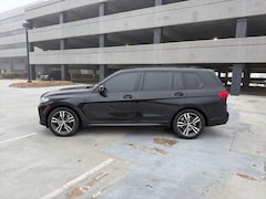 2021 BMW X7