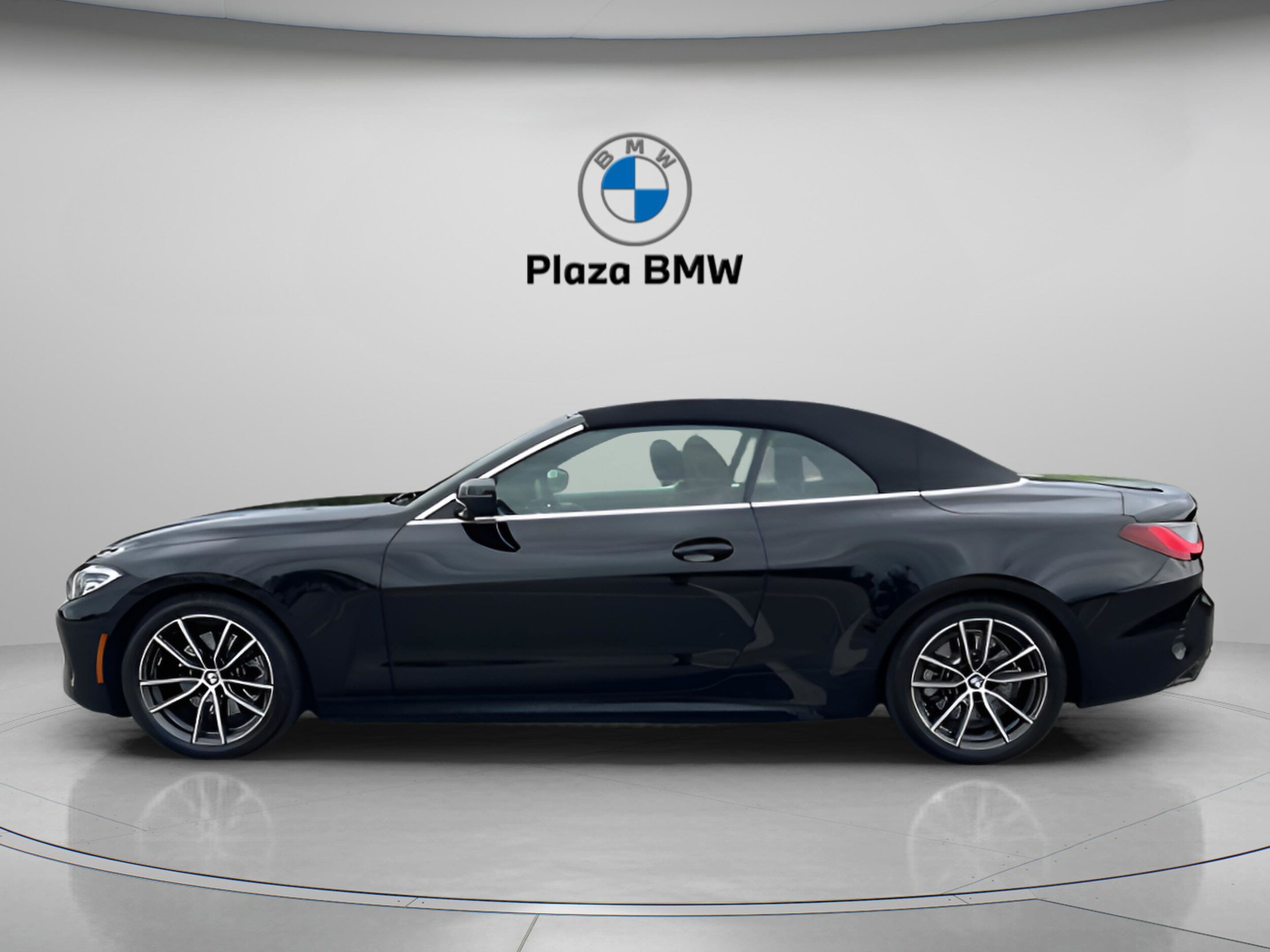 2024 Bmw 430i Convertible photo 2