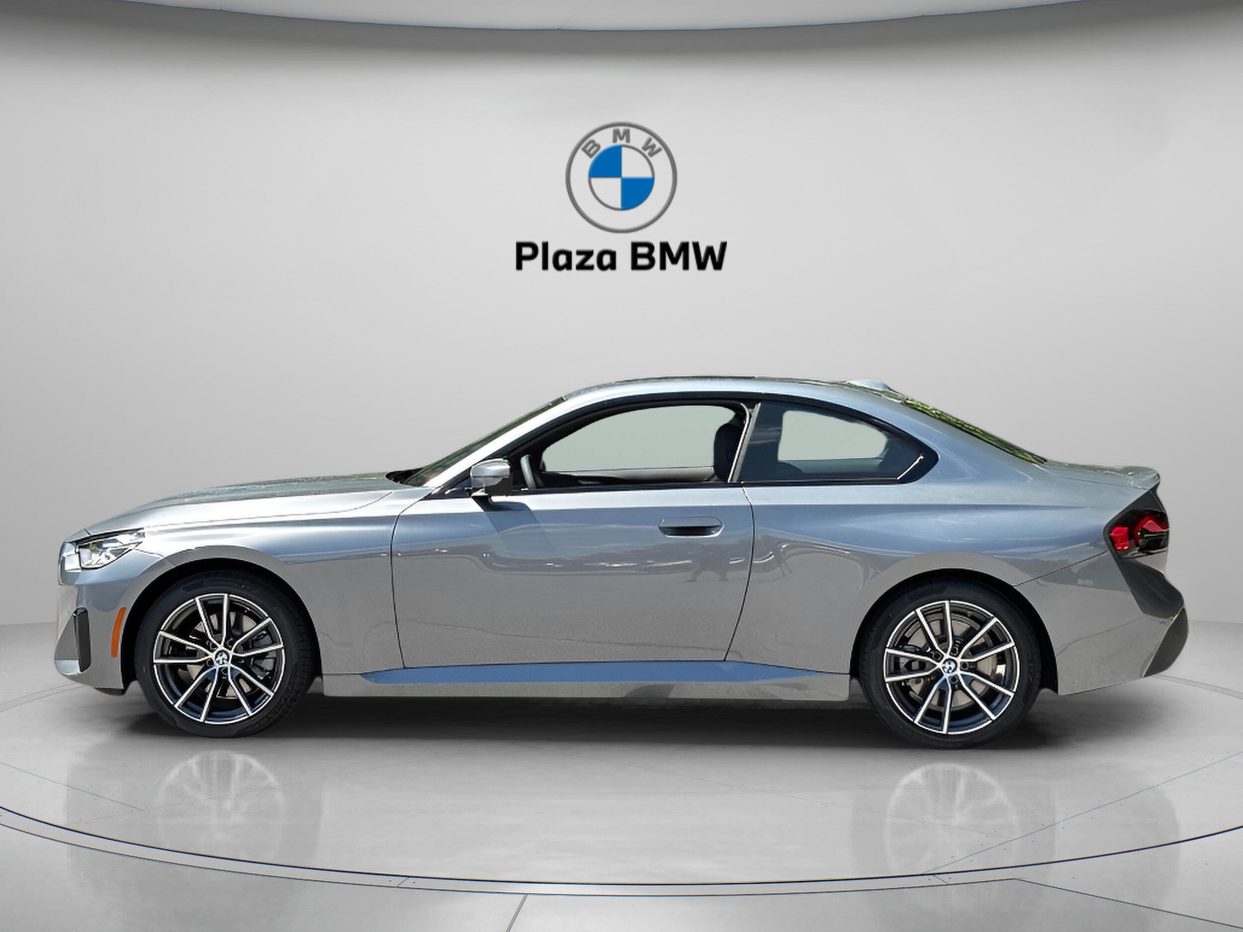 2025 Bmw 230i 230i xDrive photo 2