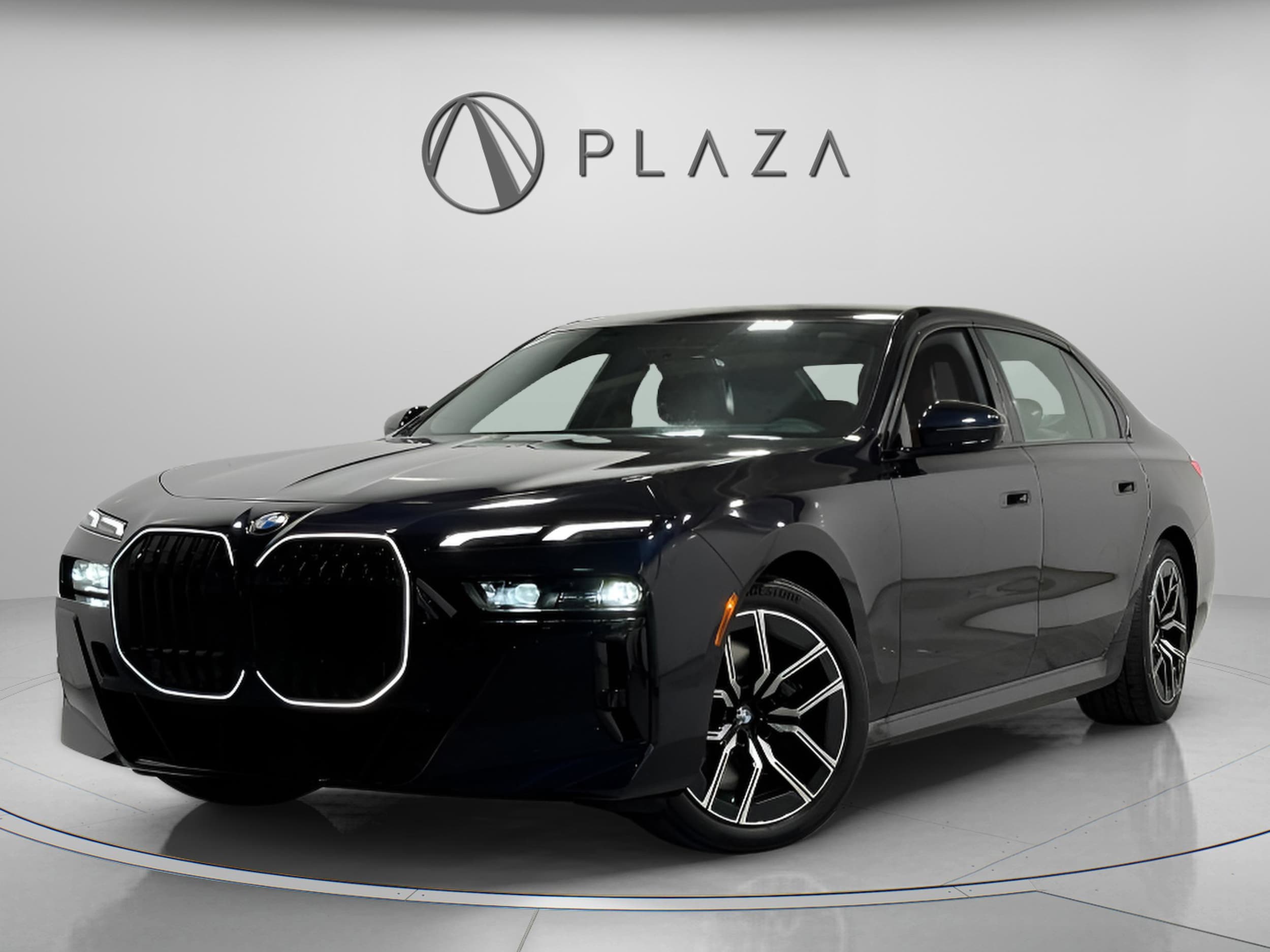 2025 BMW 7 Series 760i's photo