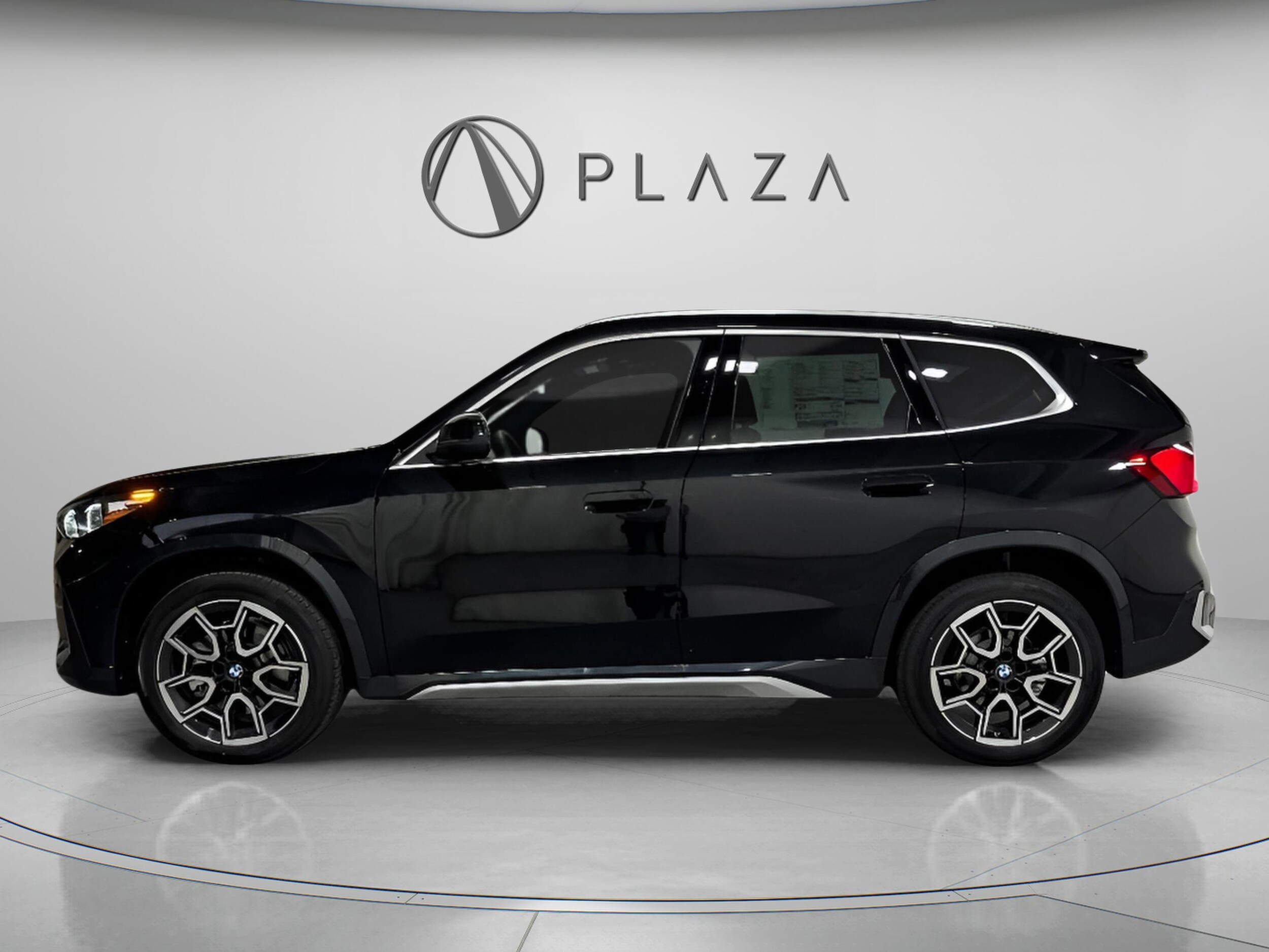 2026 Bmw X1 XDrive28i photo 2