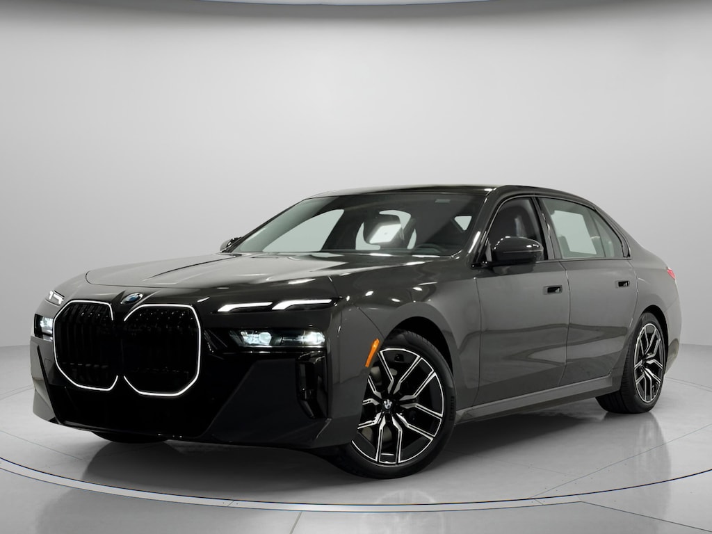 New 2026 BMW 740i xDrive Sedan