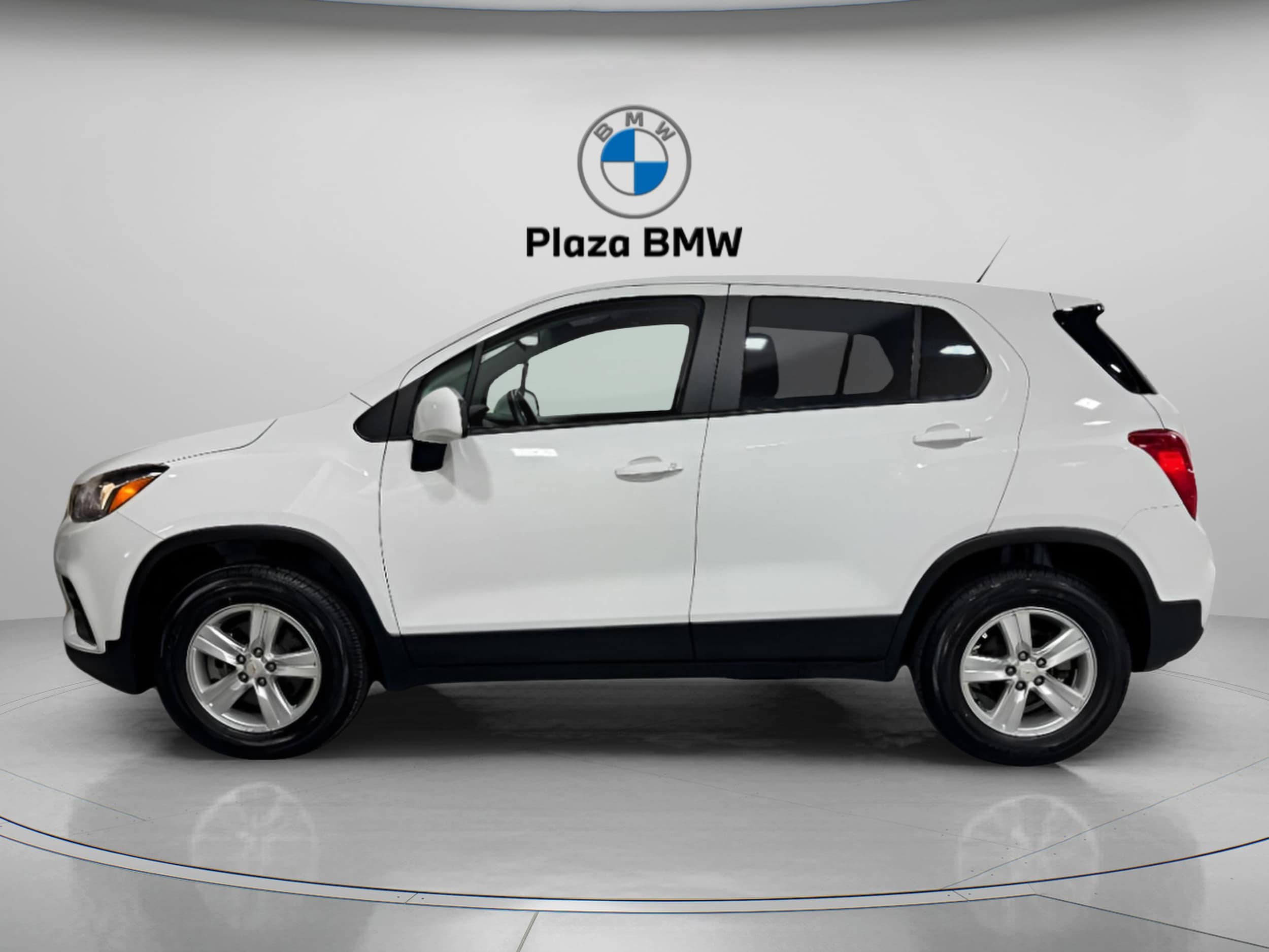 Used 2022 Chevrolet Trax LS with VIN KL7CJNSM9NB547820 for sale in Creve Coeur, MO