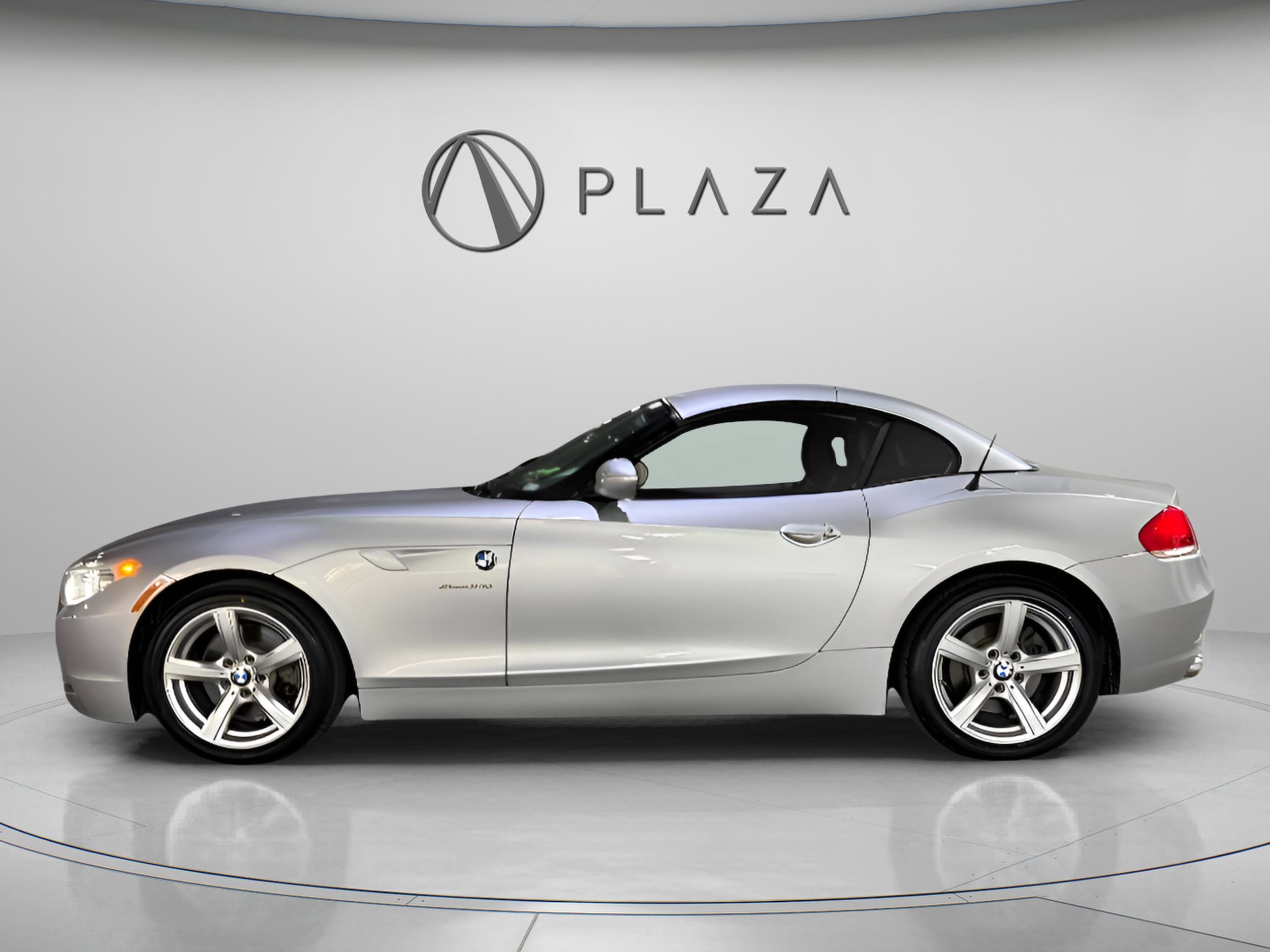 Used 2012 BMW Z4 sDrive28i with VIN WBALL5C57CE716665 for sale in Creve Coeur, MO