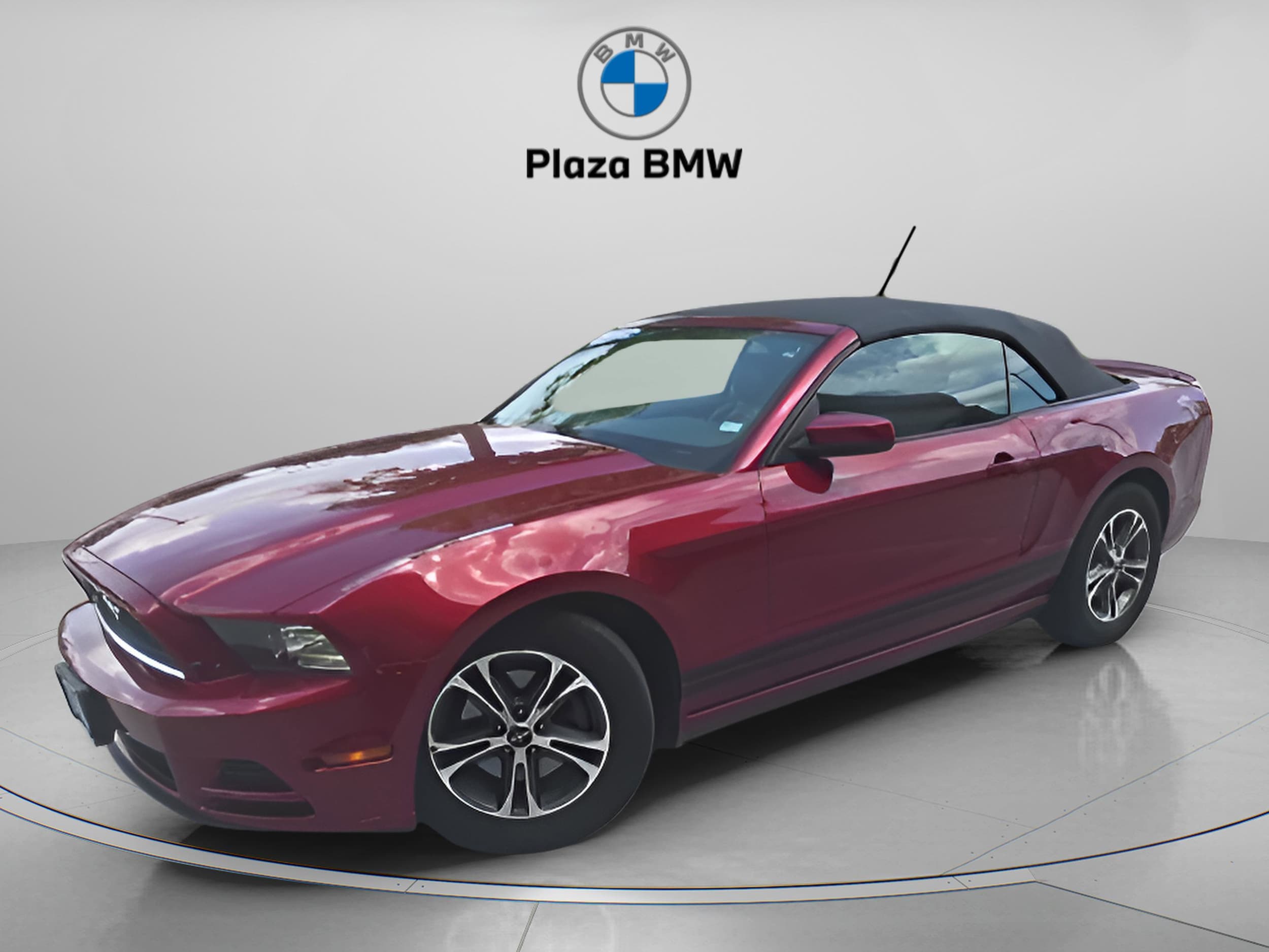 Used 2014 Ford Mustang V6 Premium with VIN 1ZVBP8EM1E5262549 for sale in Creve Coeur, MO