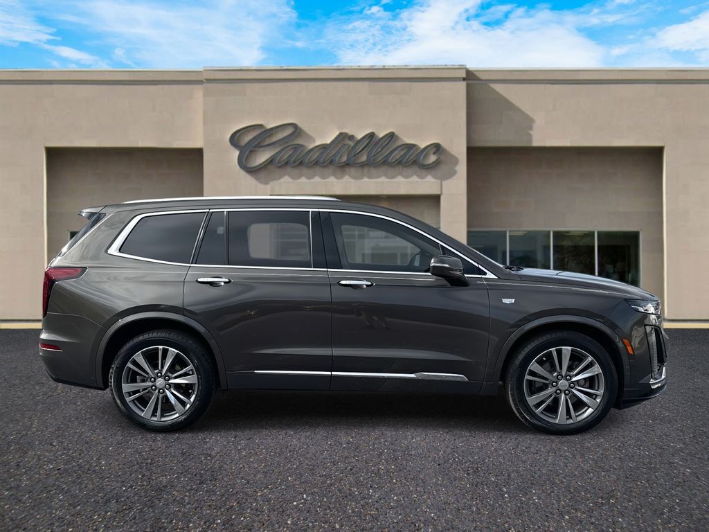 2020 Cadillac XT6 Premium Luxury photo 2