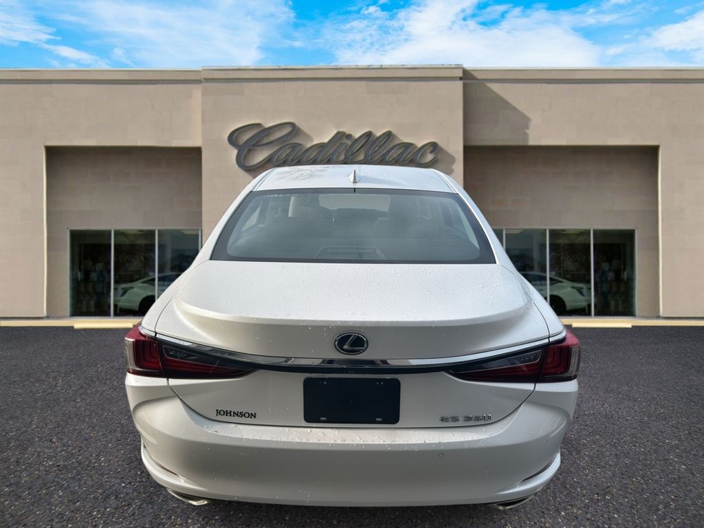 2019 Lexus ES 350 Luxury photo 4