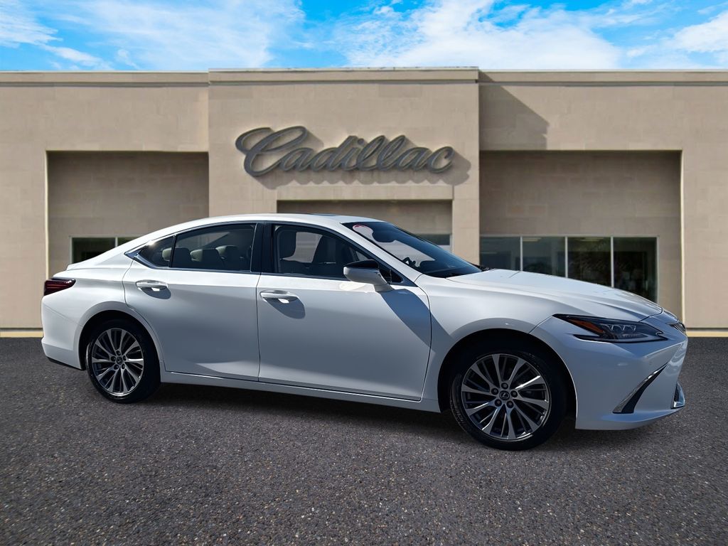 2019 Lexus ES 350 Luxury's photo