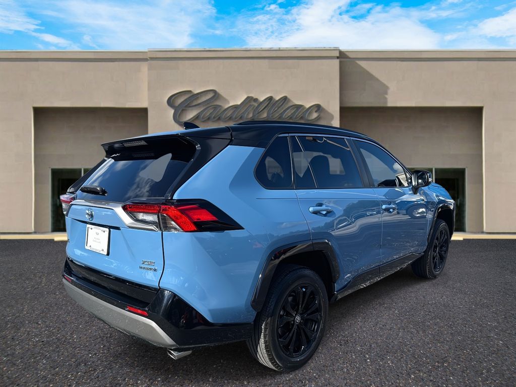 2023 Toyota RAV4 Hybrid XSE photo 3