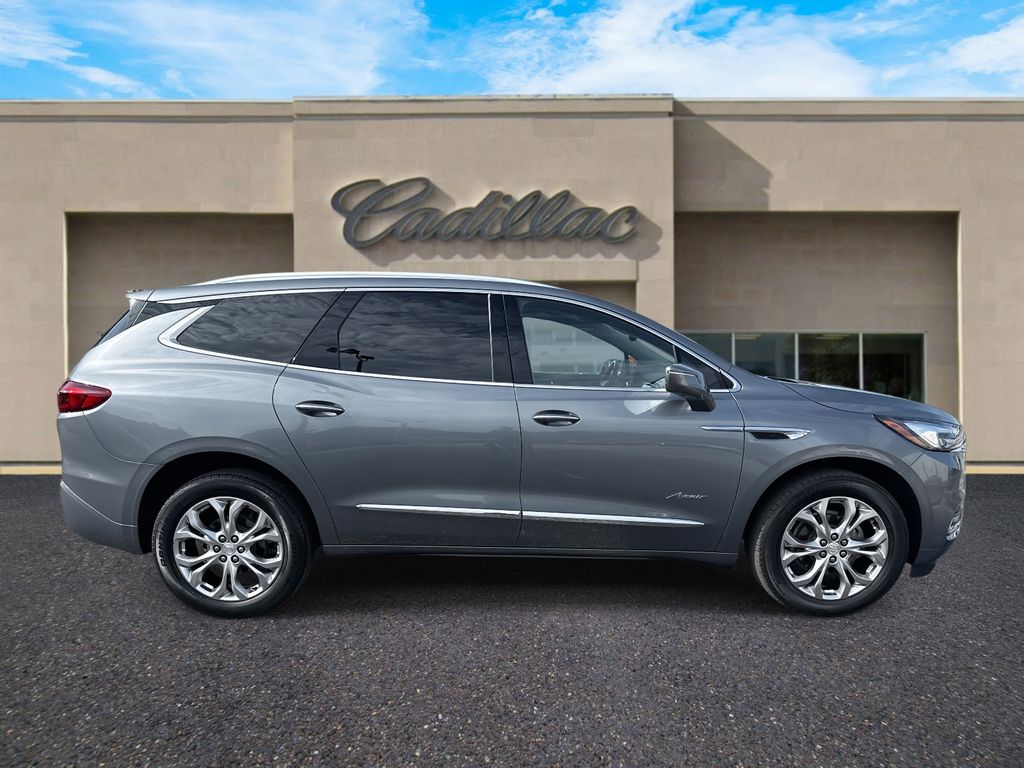 2020 Buick Enclave Avenir photo 2