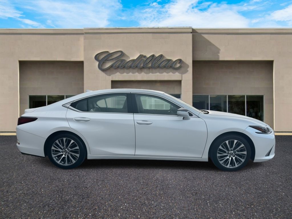 2019 Lexus ES 350 Luxury photo 2