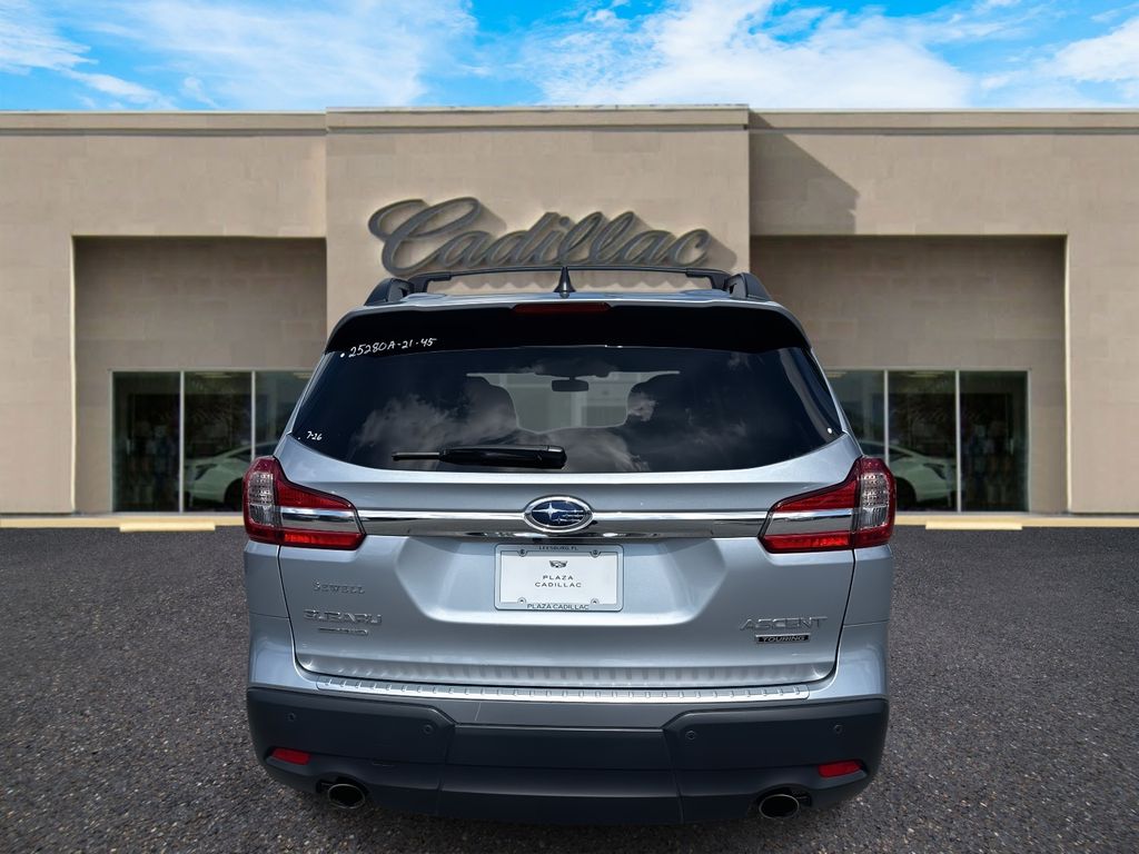 2021 Subaru Ascent Touring photo 3